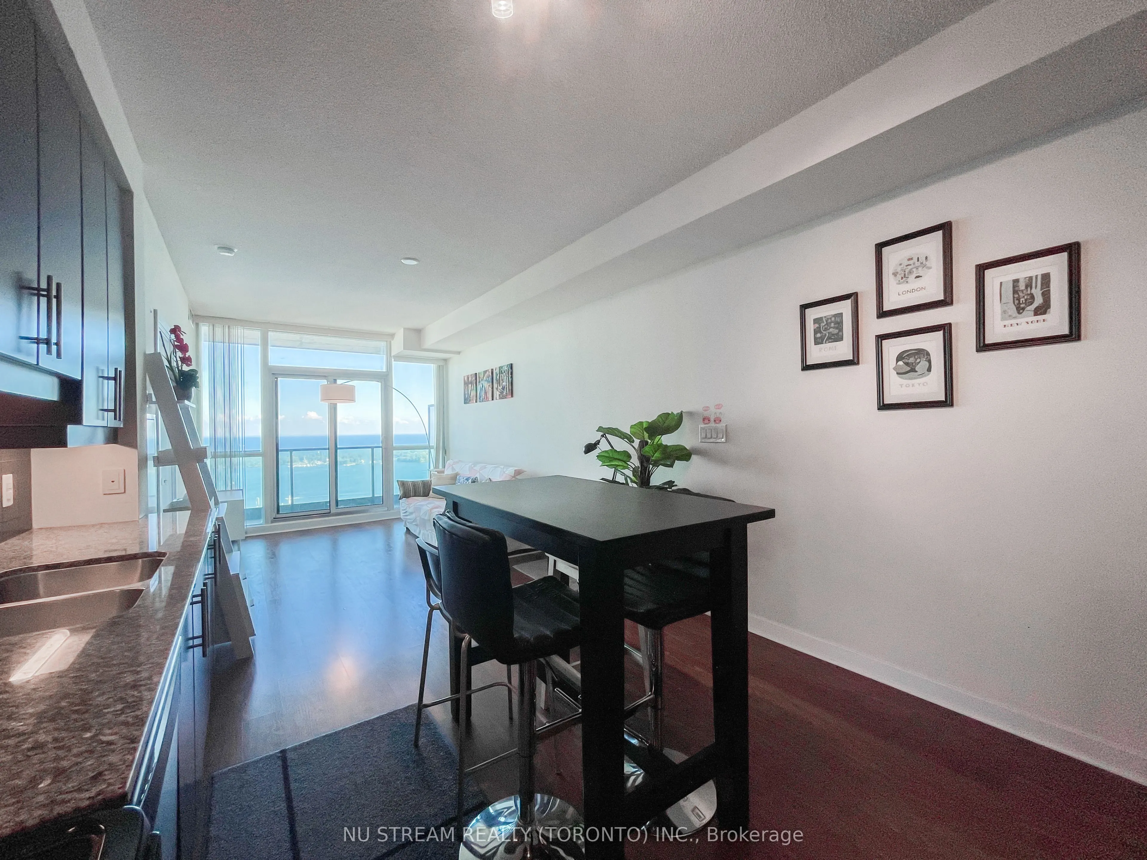 33 Bay Street #4509