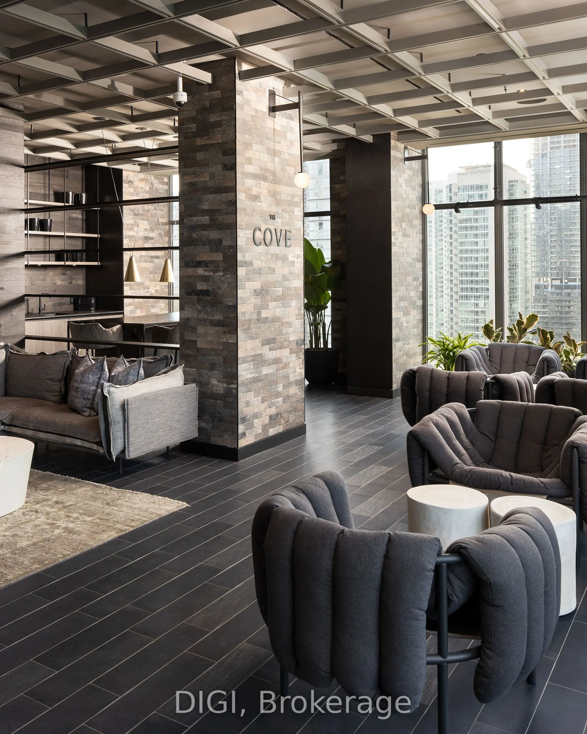 57 Spadina Avenue #2204