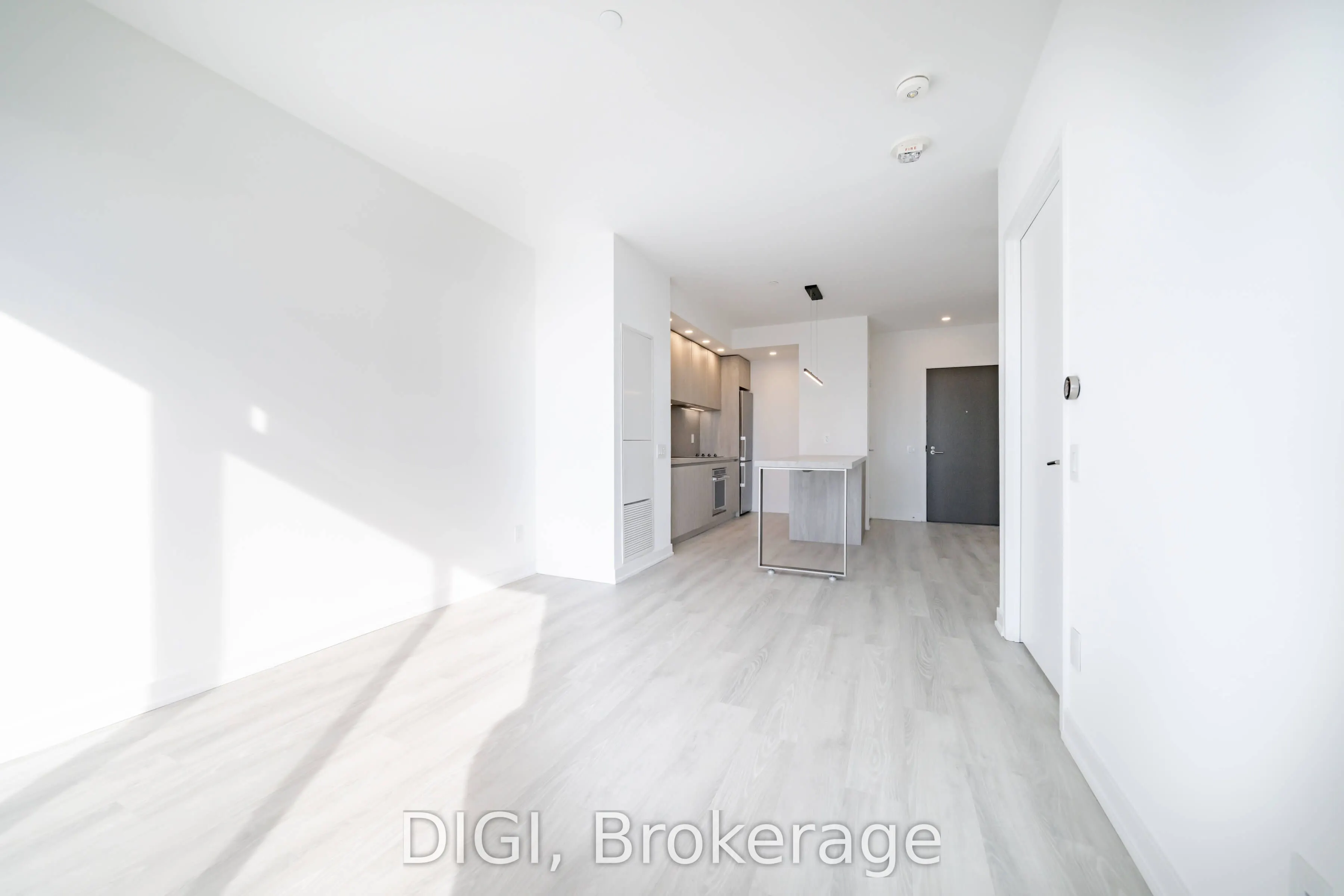 57 Spadina Avenue #2204