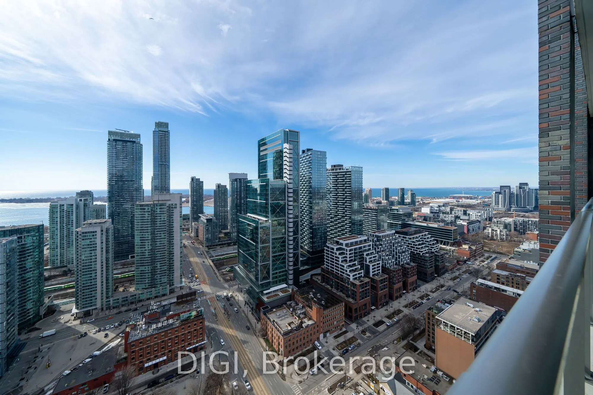 57 Spadina Avenue #2204