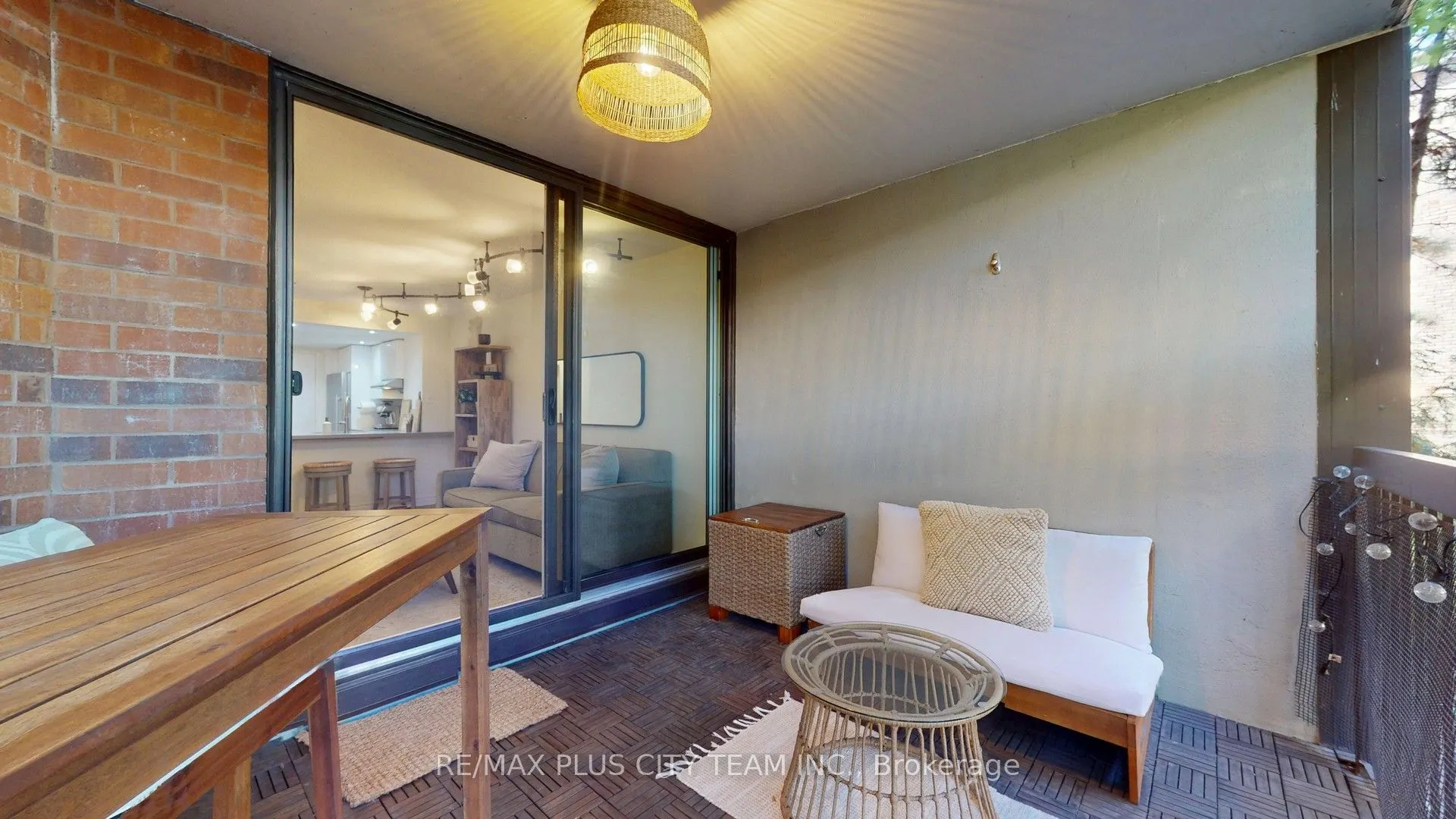 77 Maitland Place #123