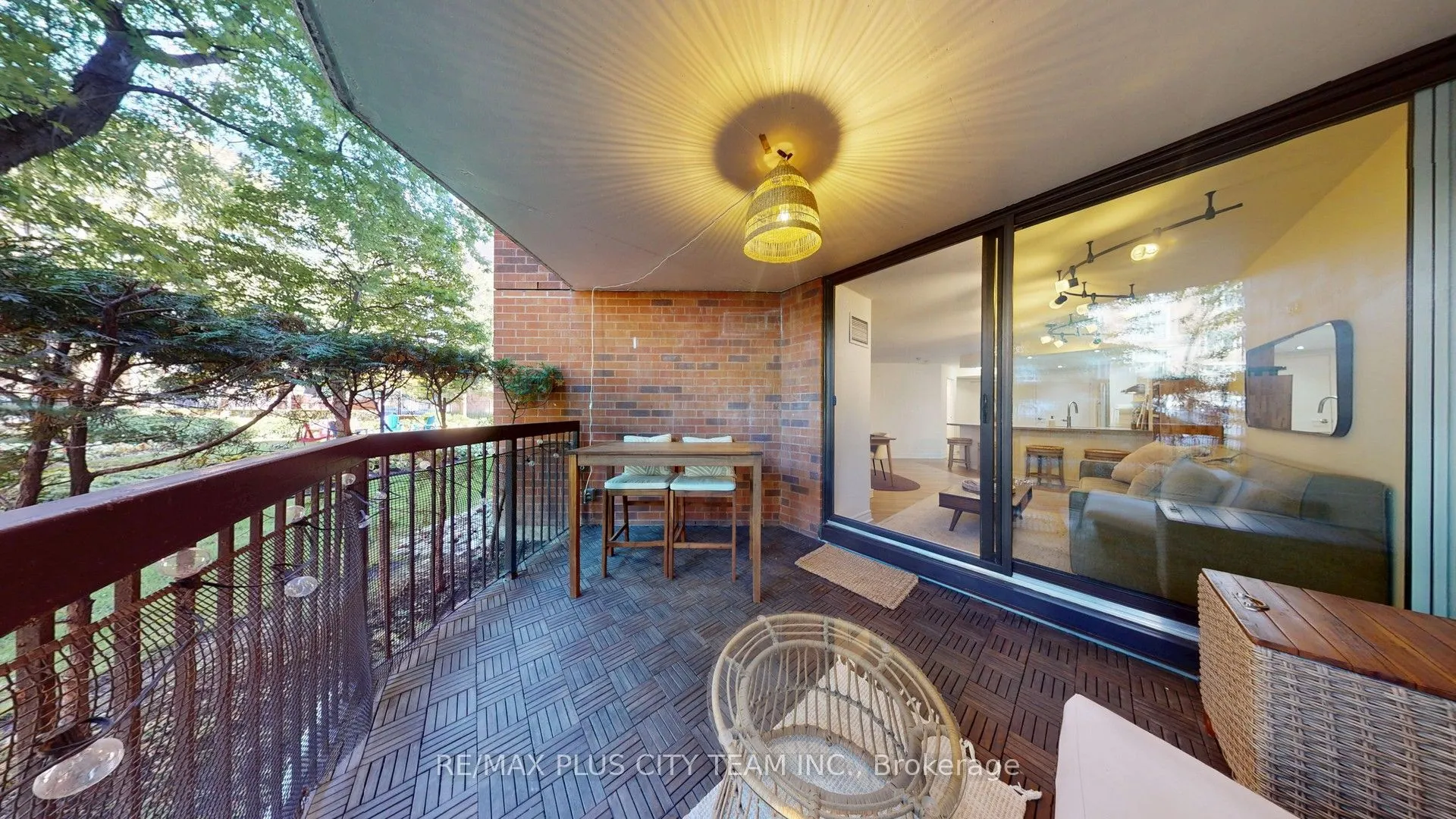 77 Maitland Place #123