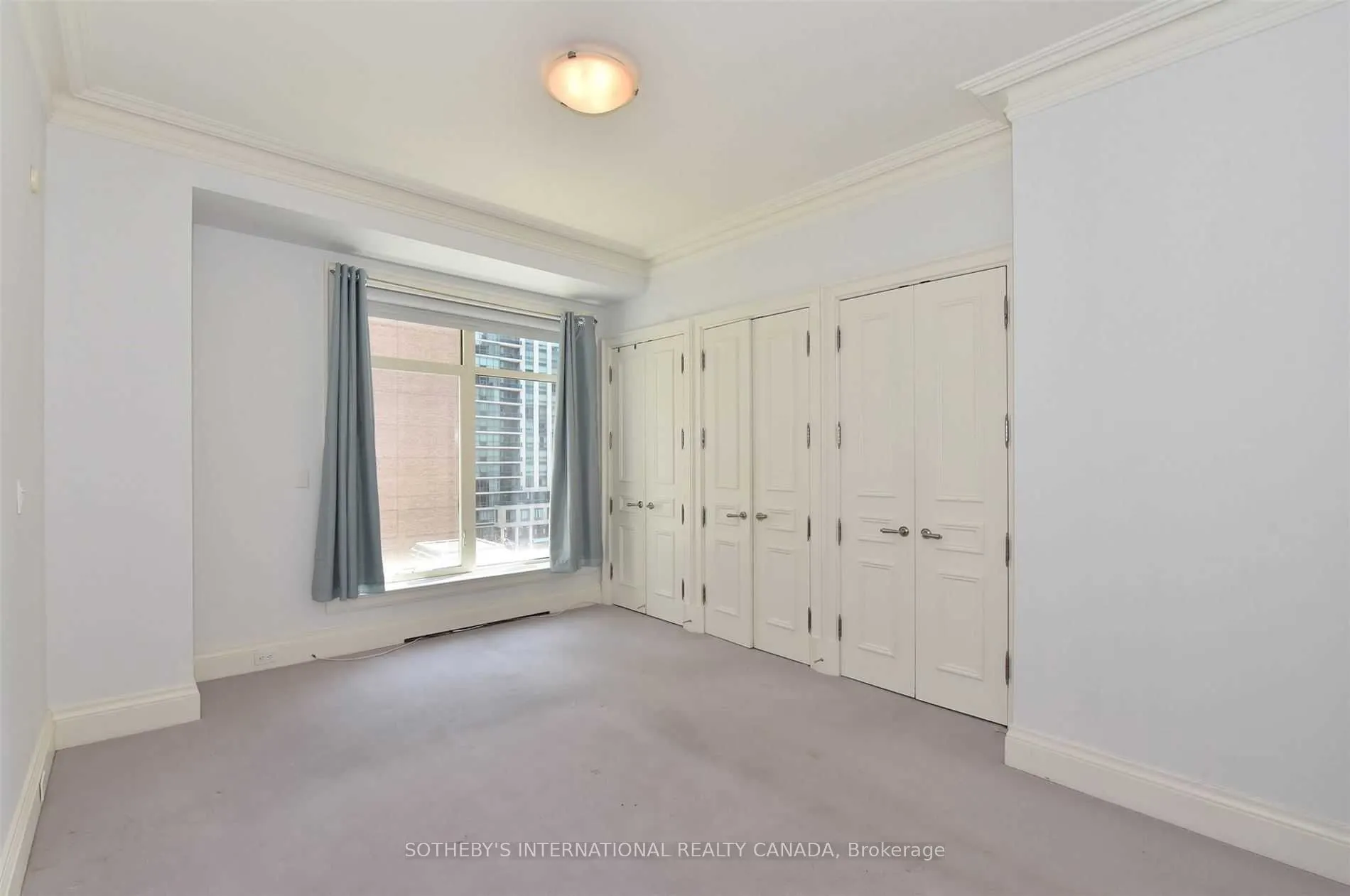 1 St. Thomas Street #6D