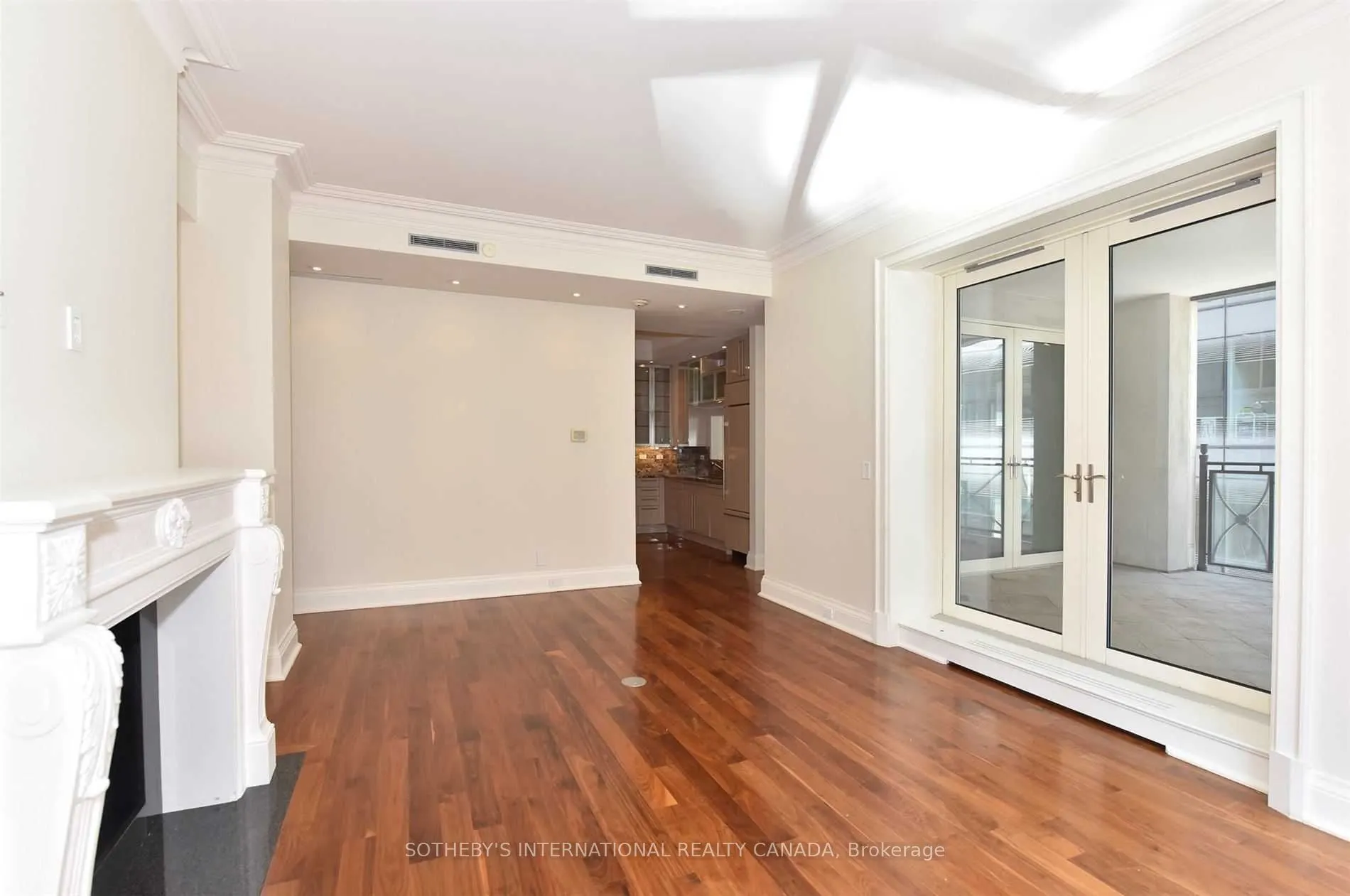 1 St. Thomas Street #6D