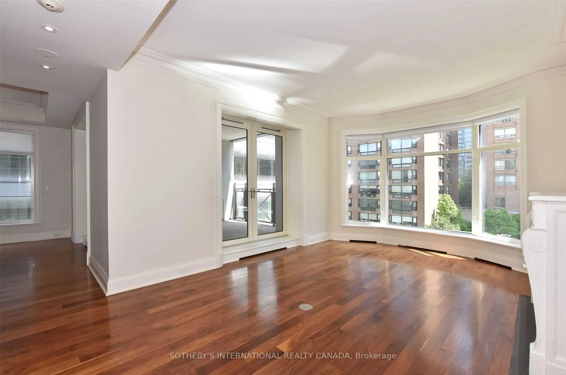 1 St. Thomas Street #6D