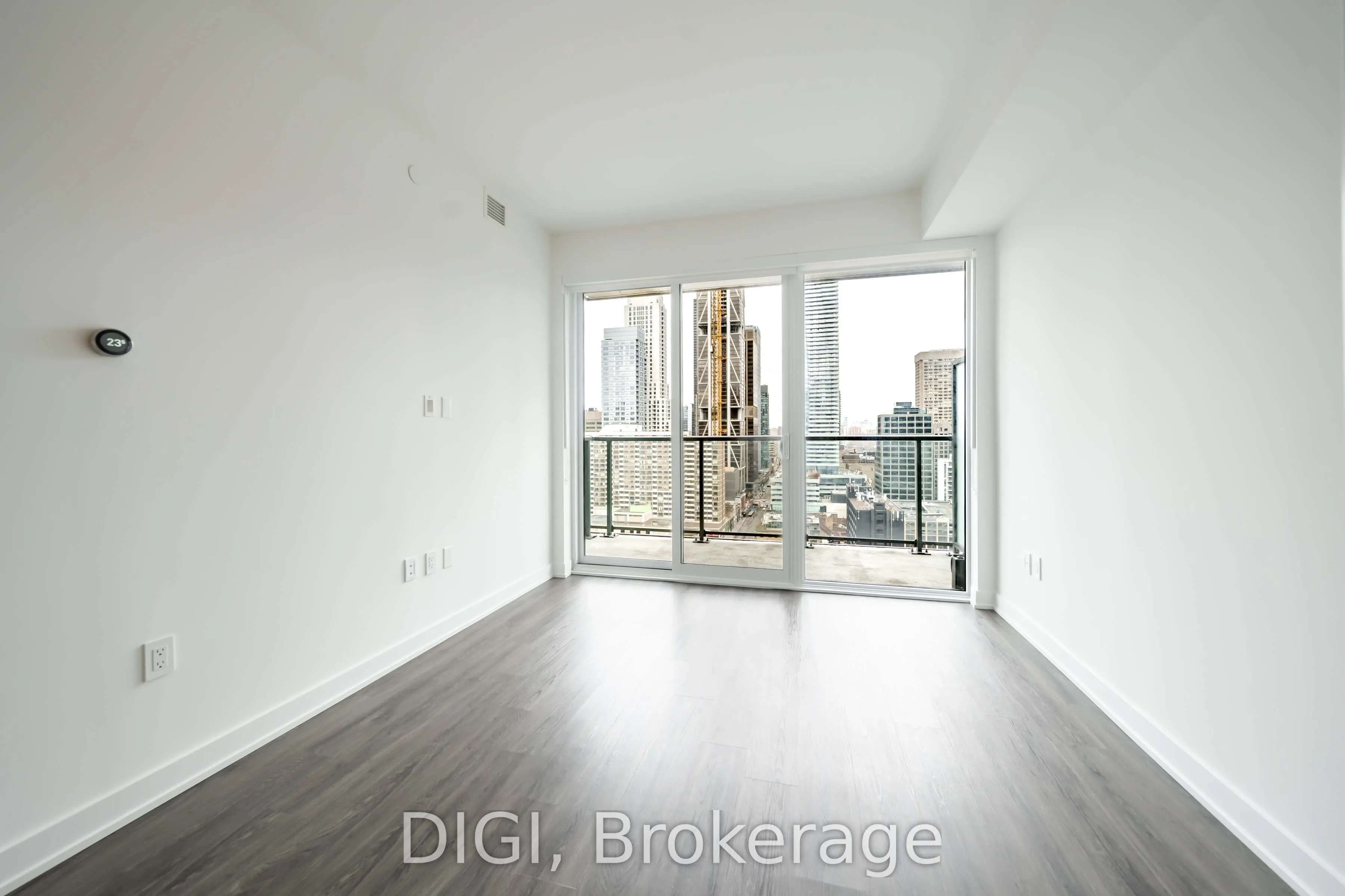 8 Gloucester Street #3004