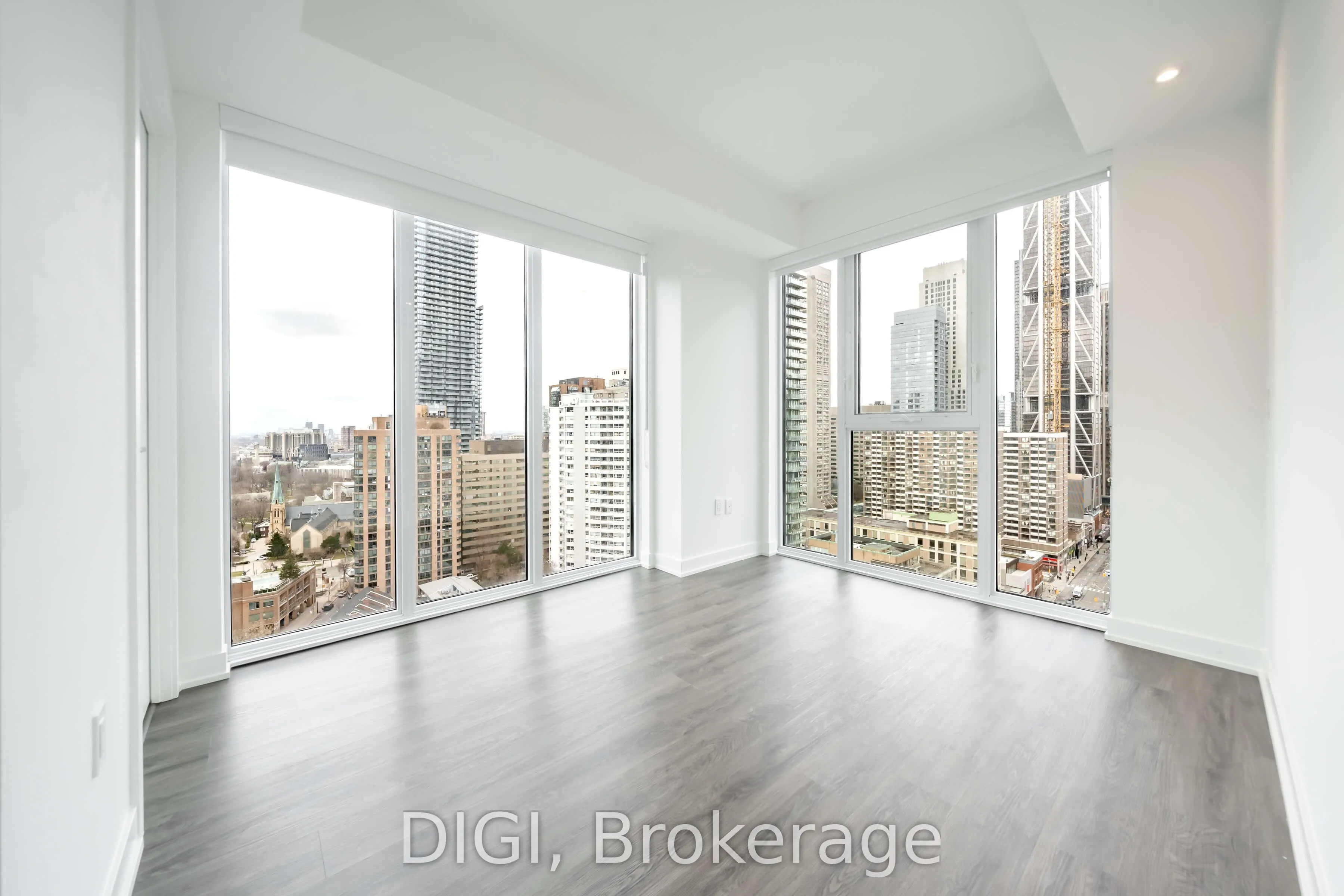 8 Gloucester Street #3004