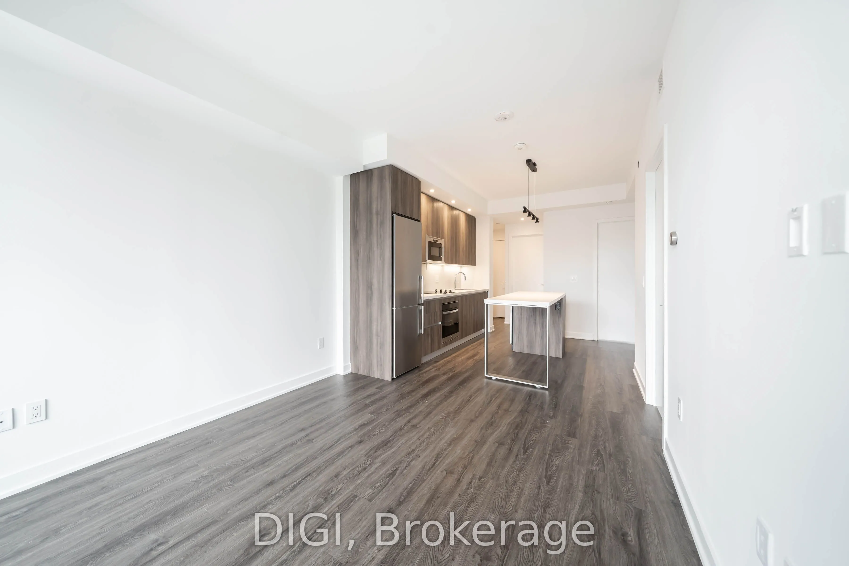 8 Gloucester Street #3004