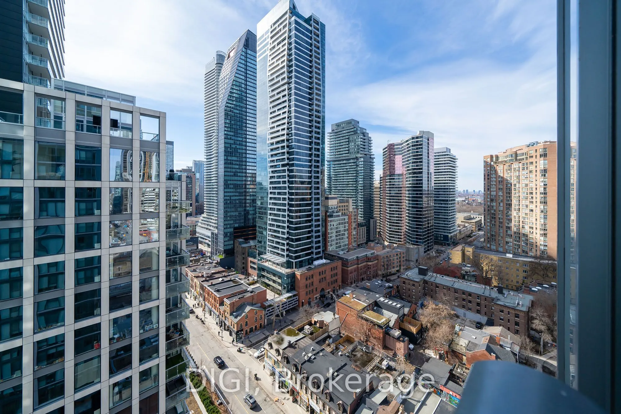 8 Gloucester Street #2406
