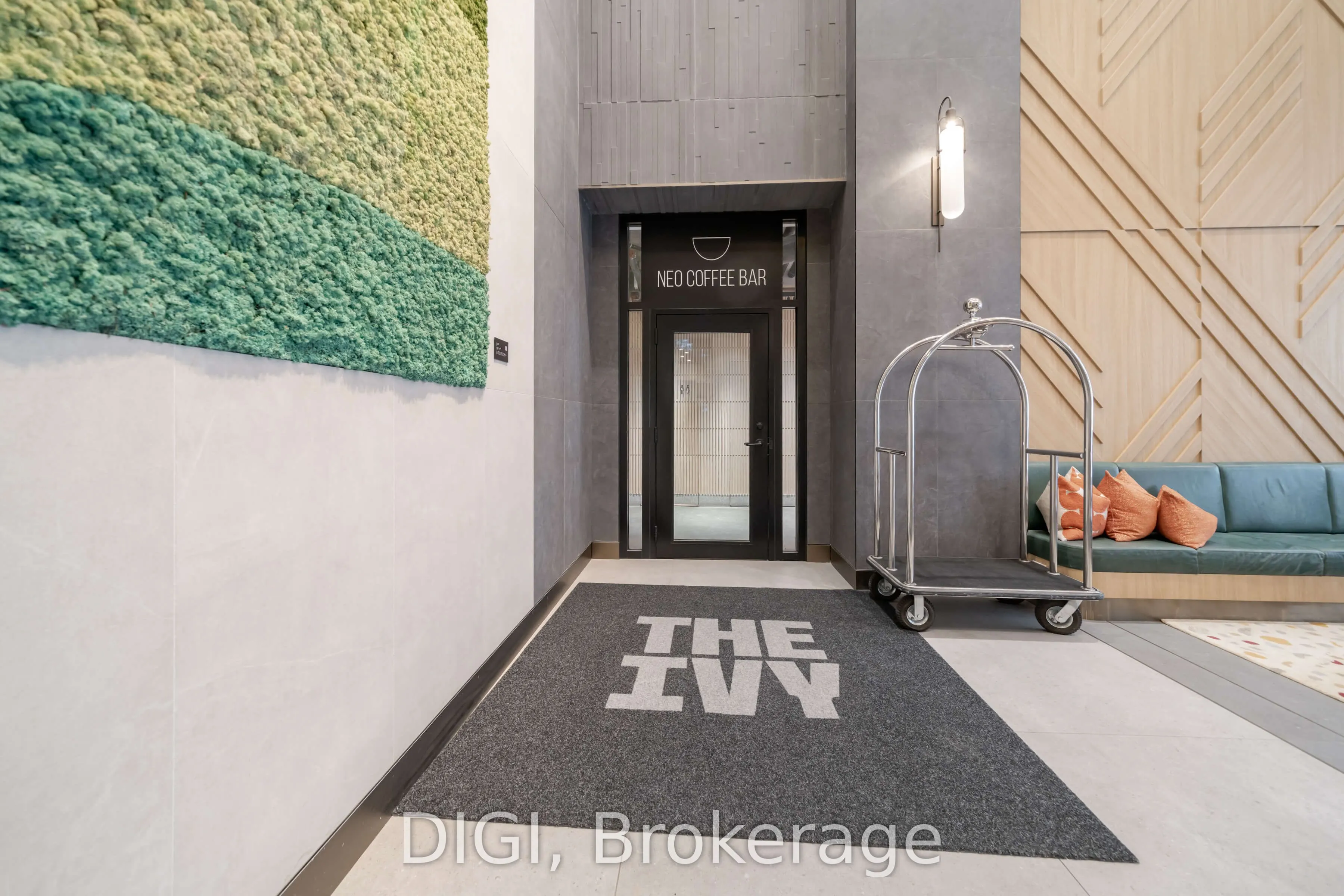 8 Gloucester Street #2406