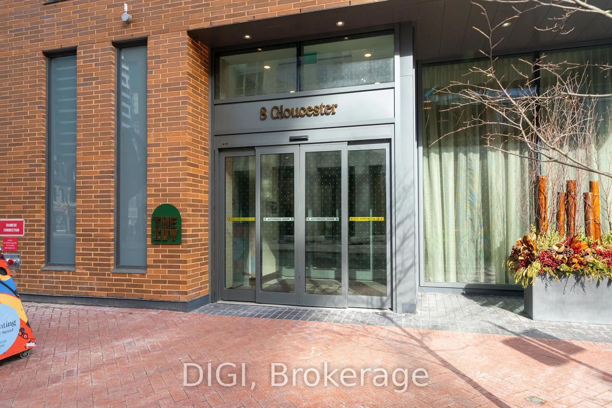 8 Gloucester Street #2406