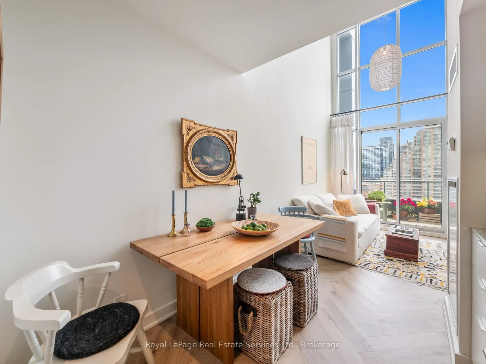 5 Hanna Avenue #729