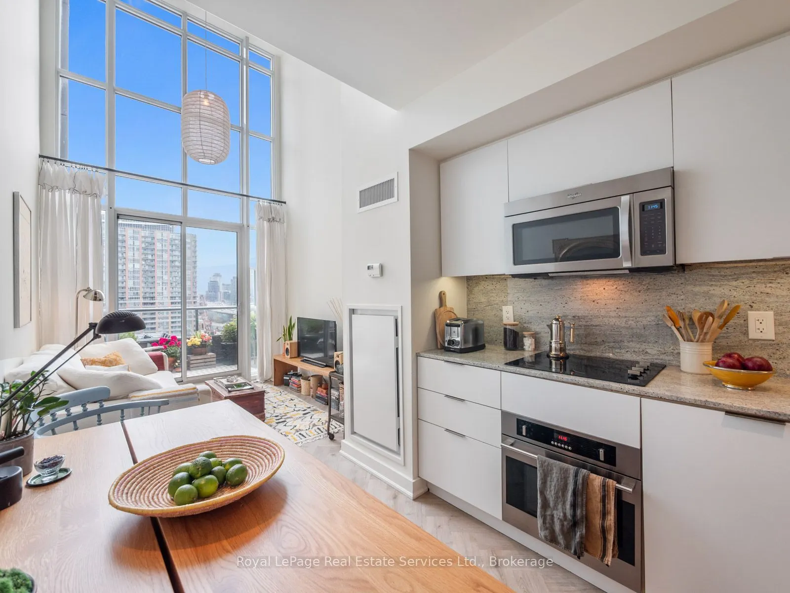 5 Hanna Avenue #729
