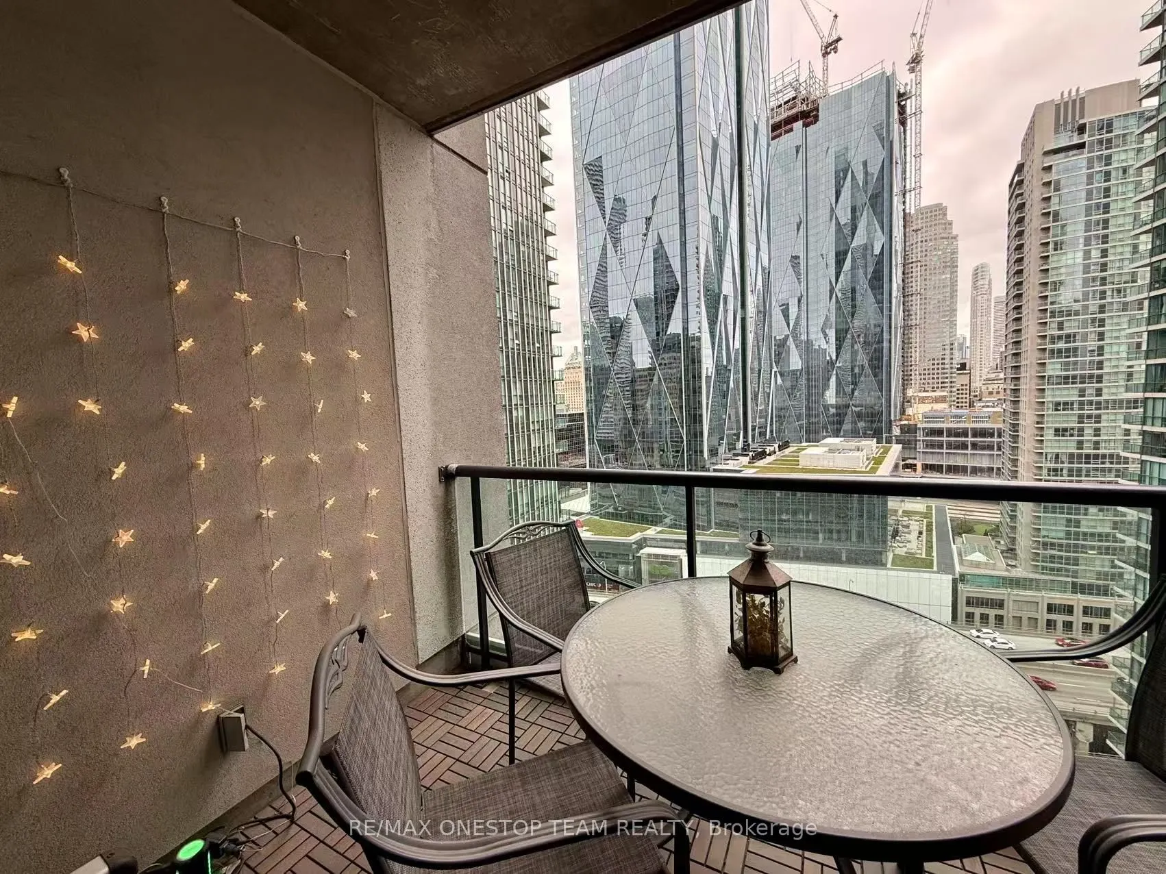 12 Yonge Street #2211