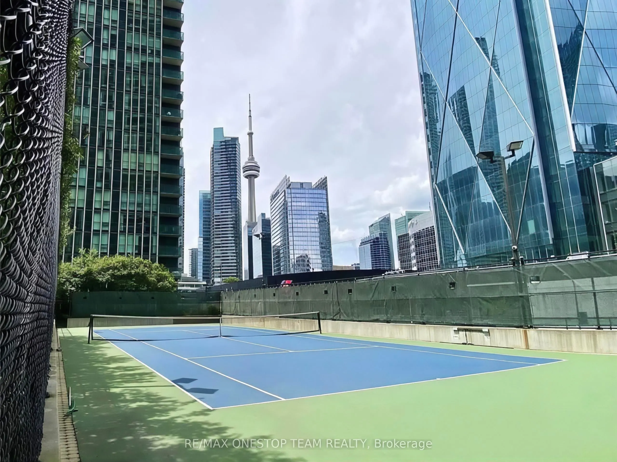 12 Yonge Street #2211