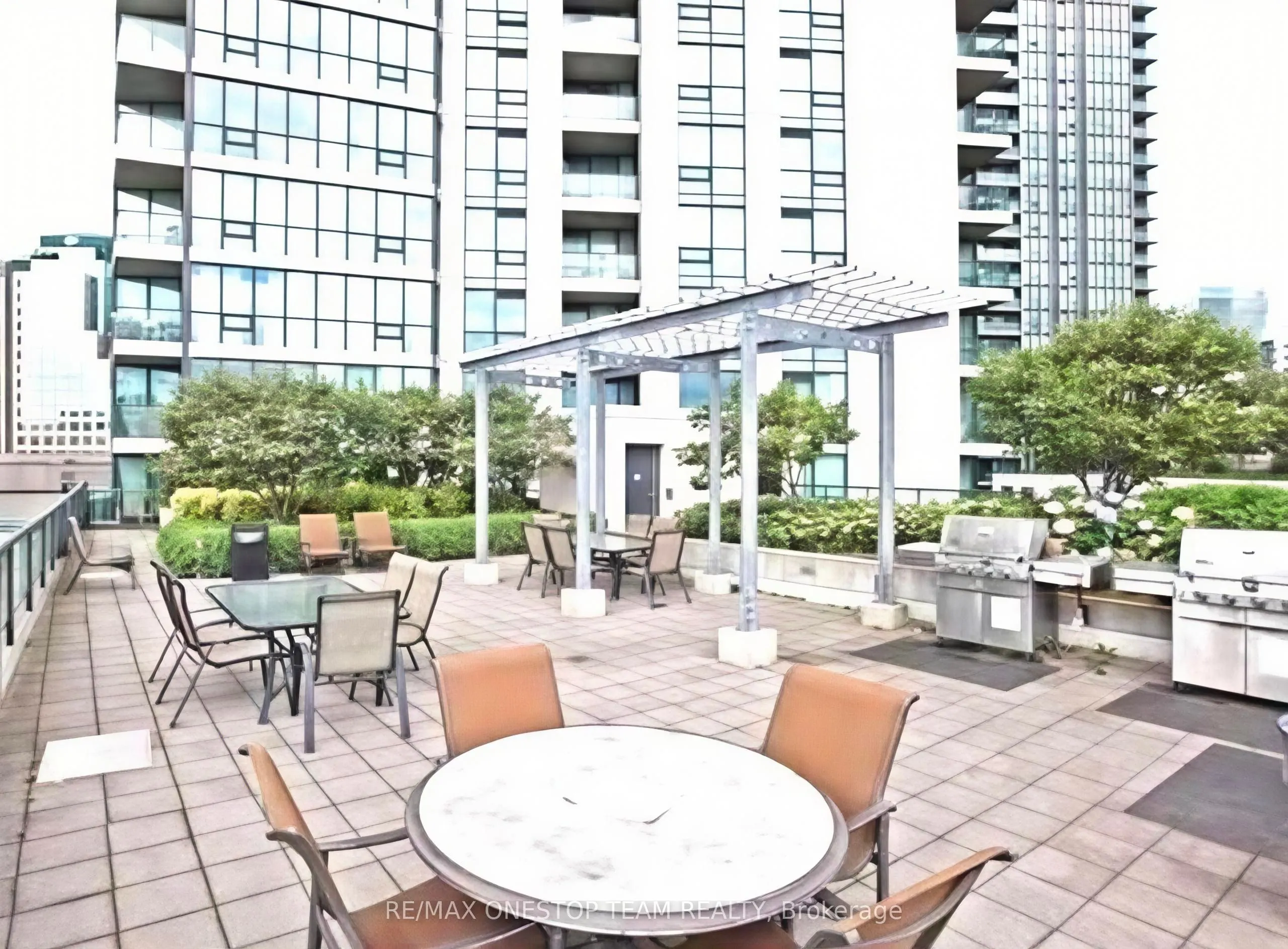12 Yonge Street #2211