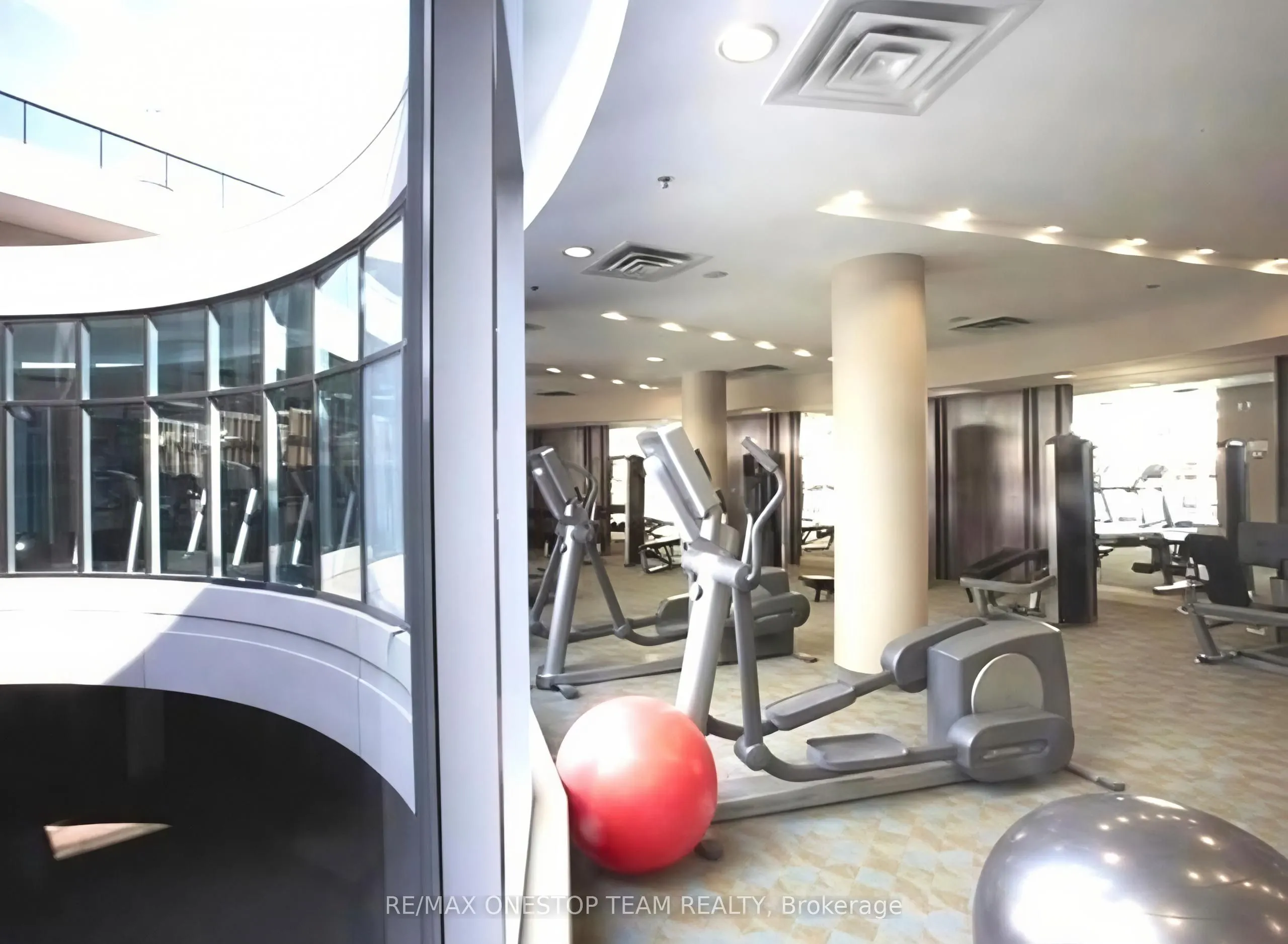 12 Yonge Street #2211