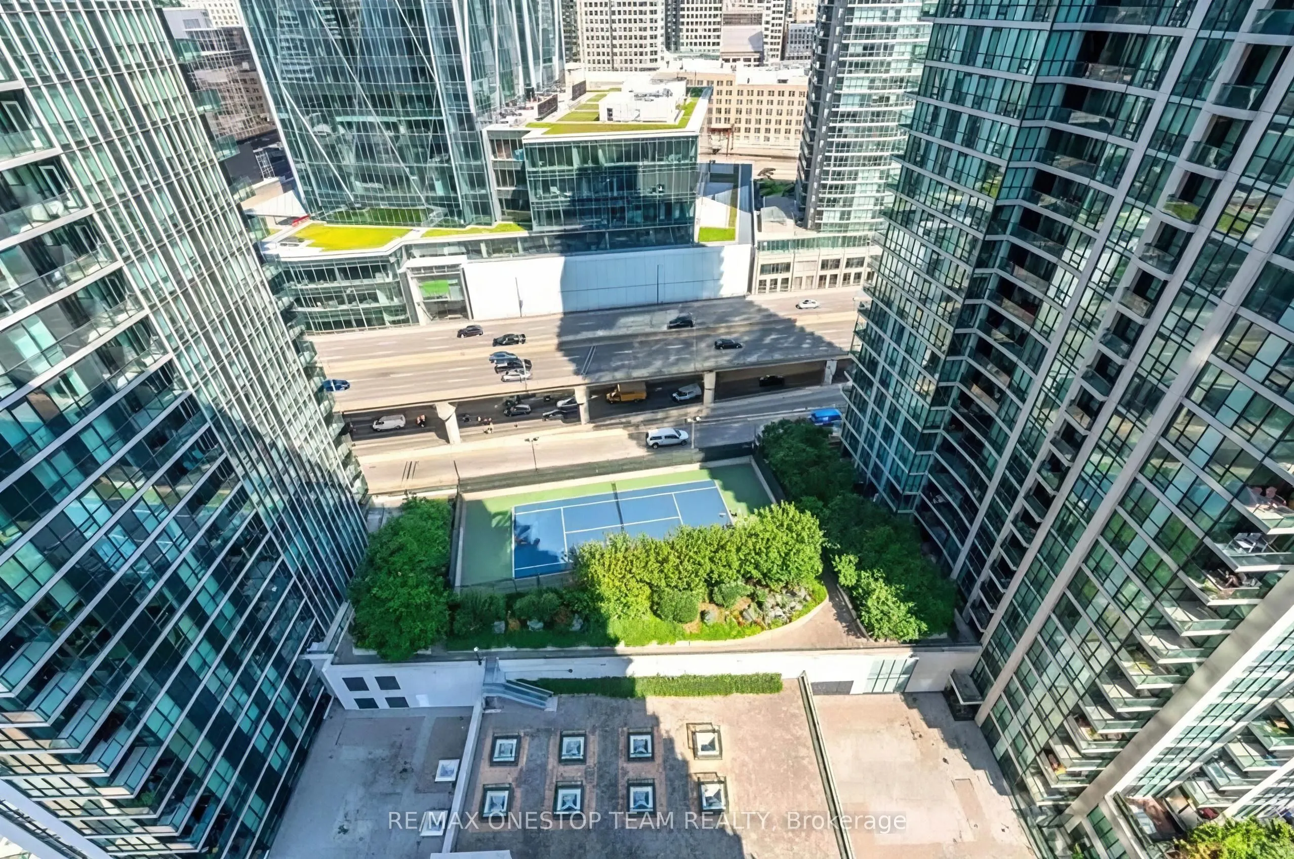 12 Yonge Street #2211