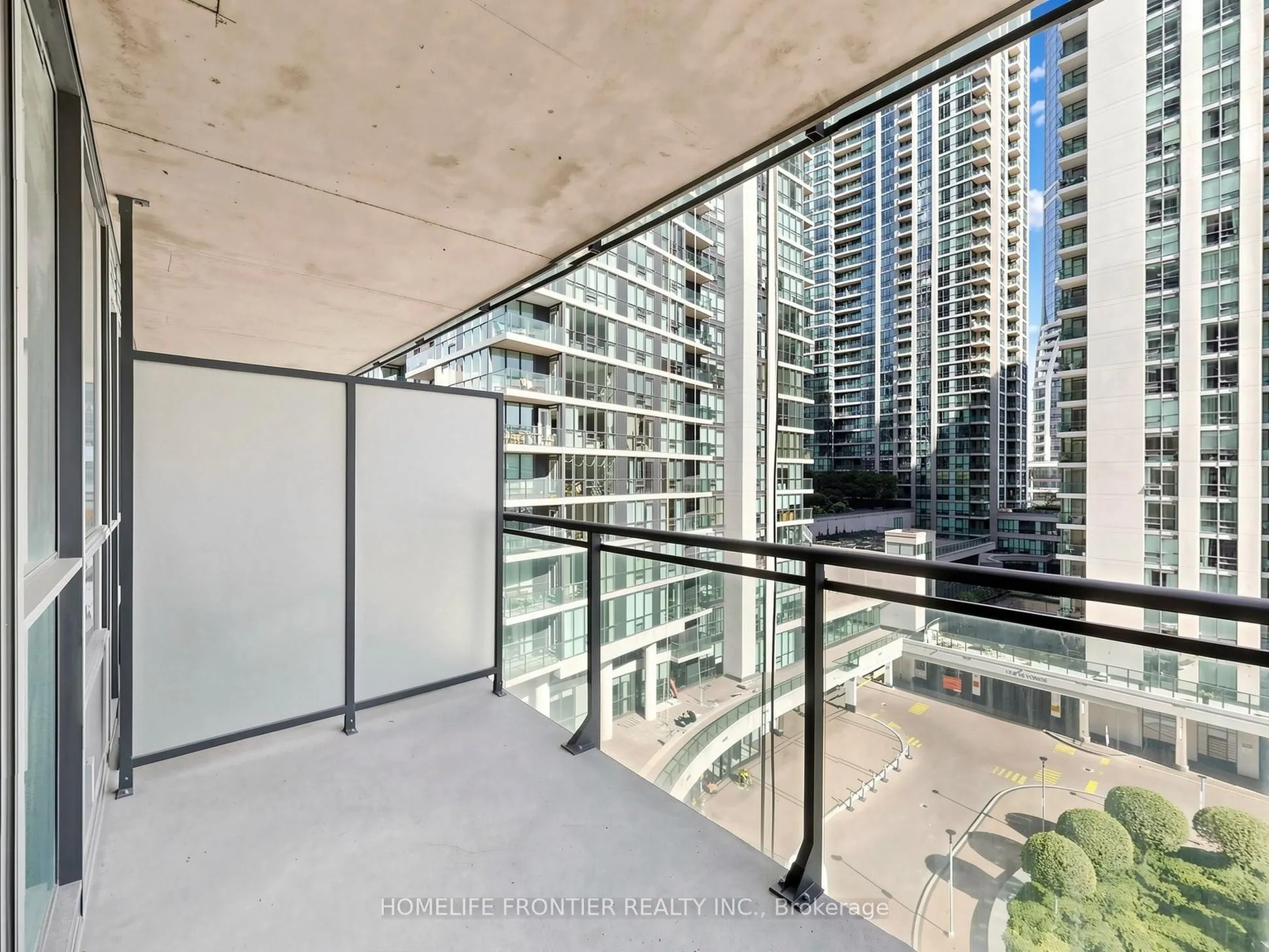 33 Bay Street #707