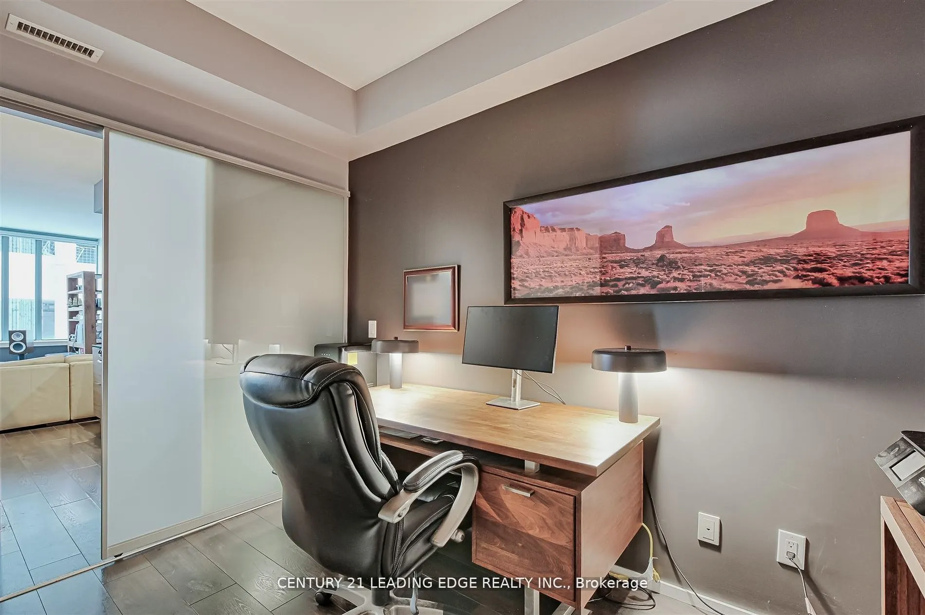 8 Charlotte Street #405