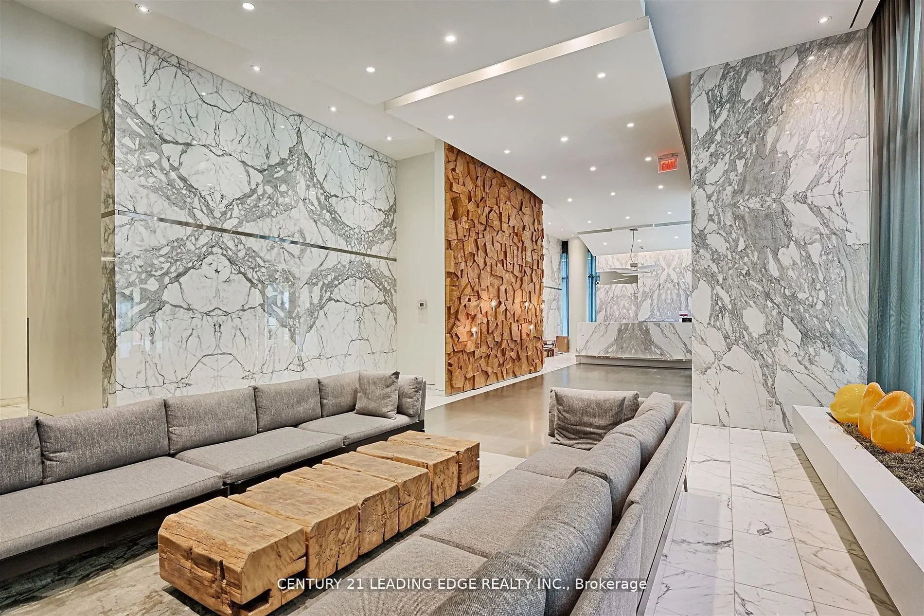 8 Charlotte Street #405