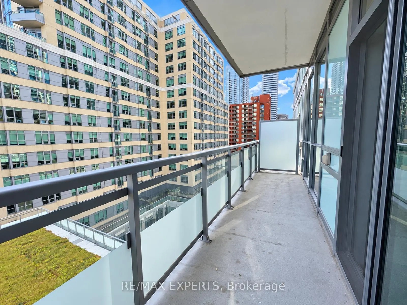 98 Lillian Street #721
