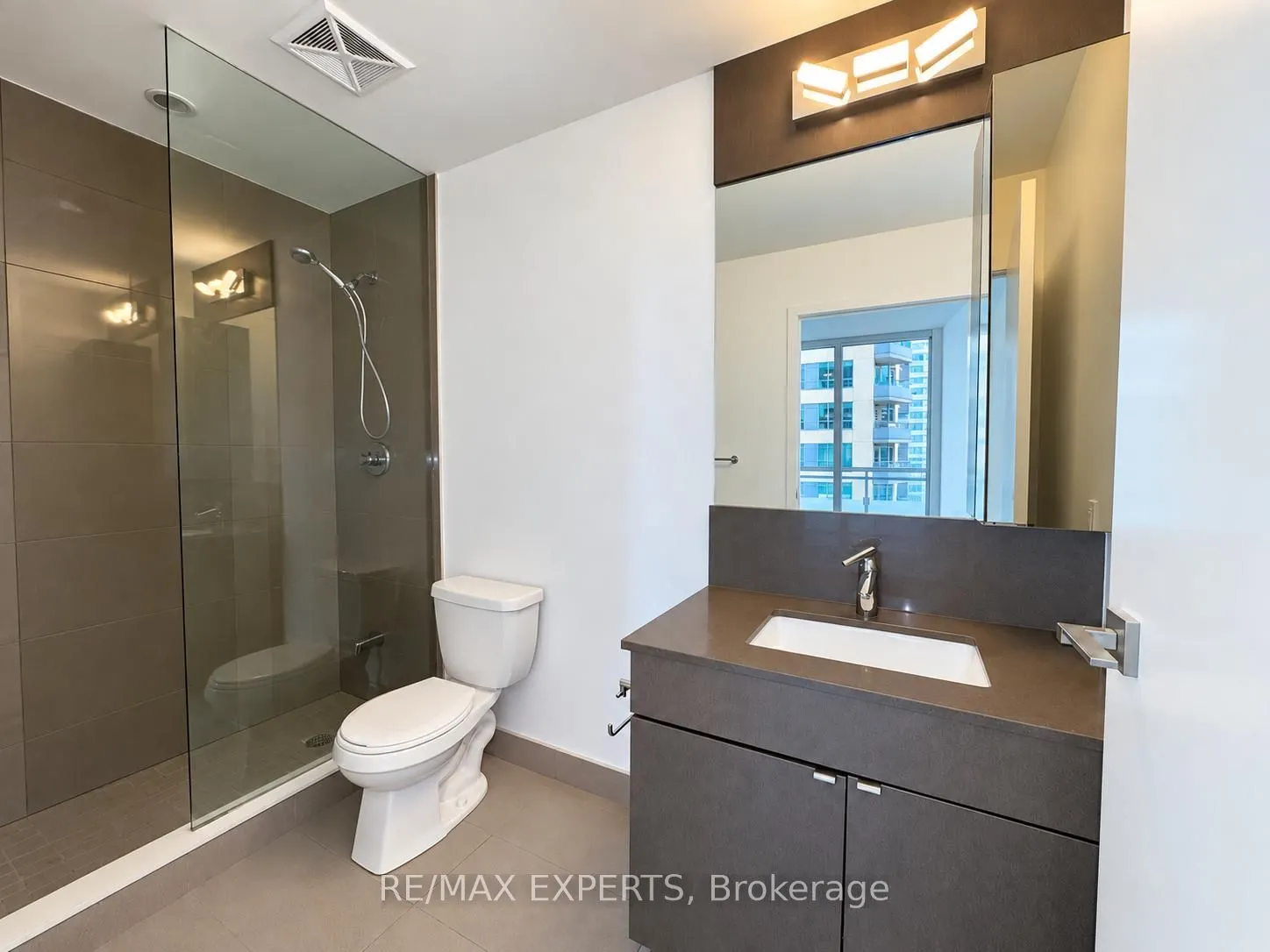 98 Lillian Street #721