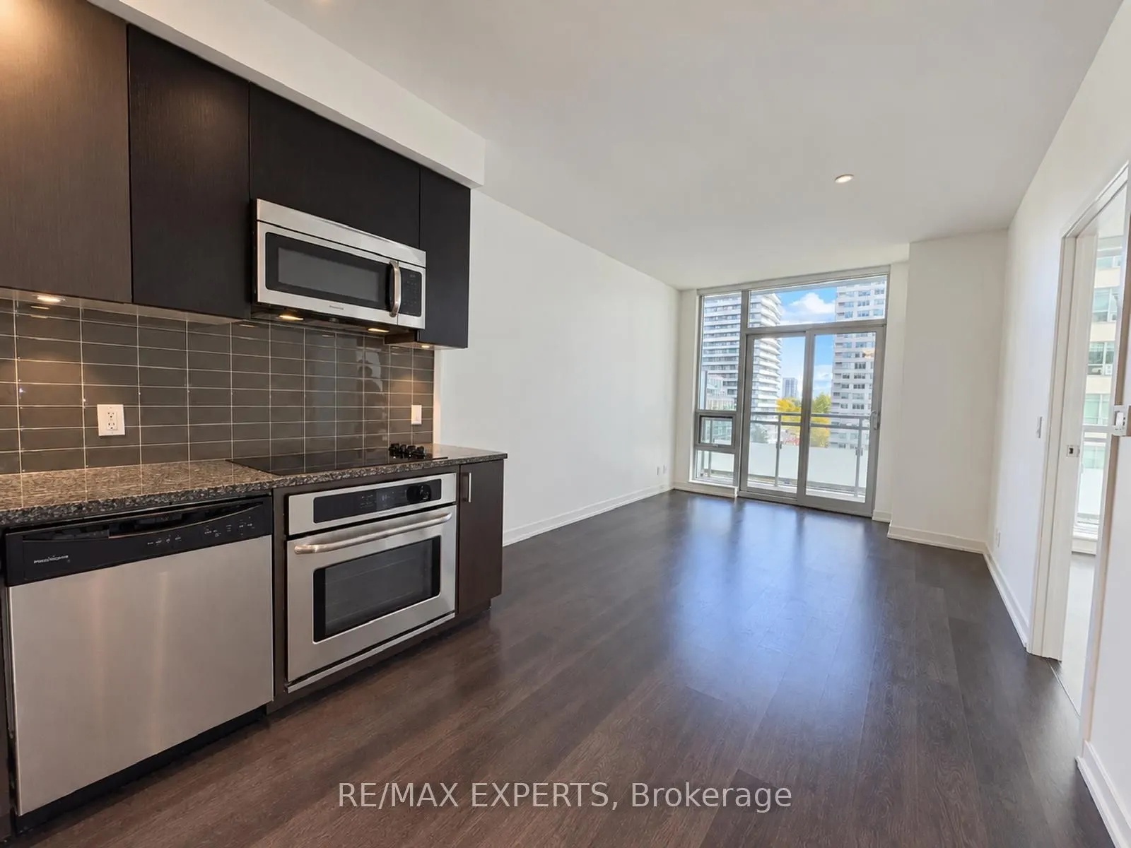 98 Lillian Street #721