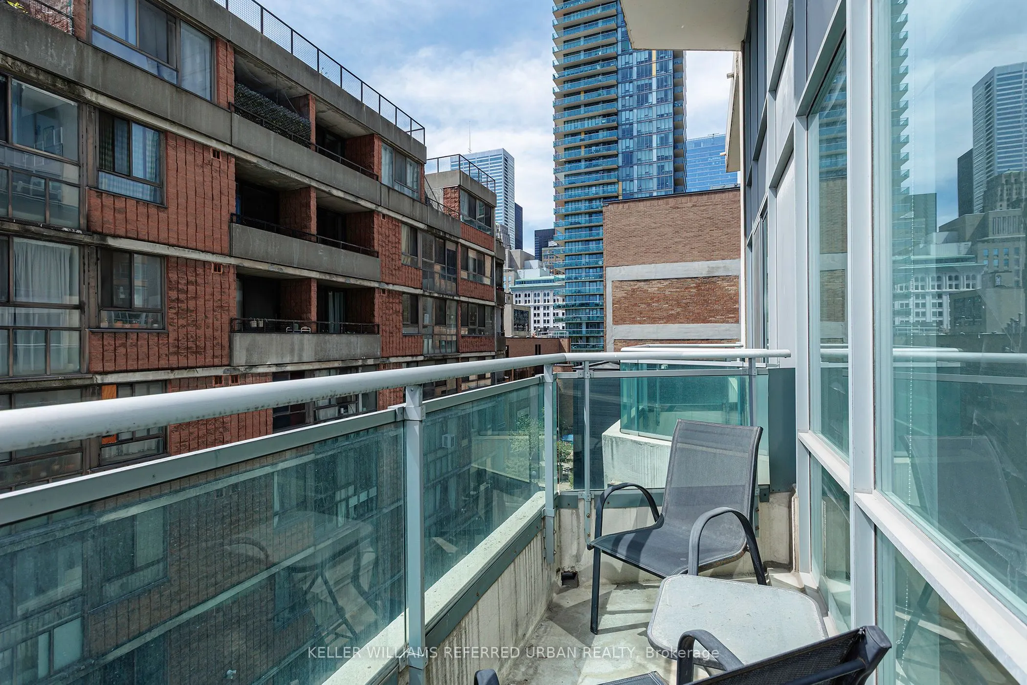 77 Lombard Street #514