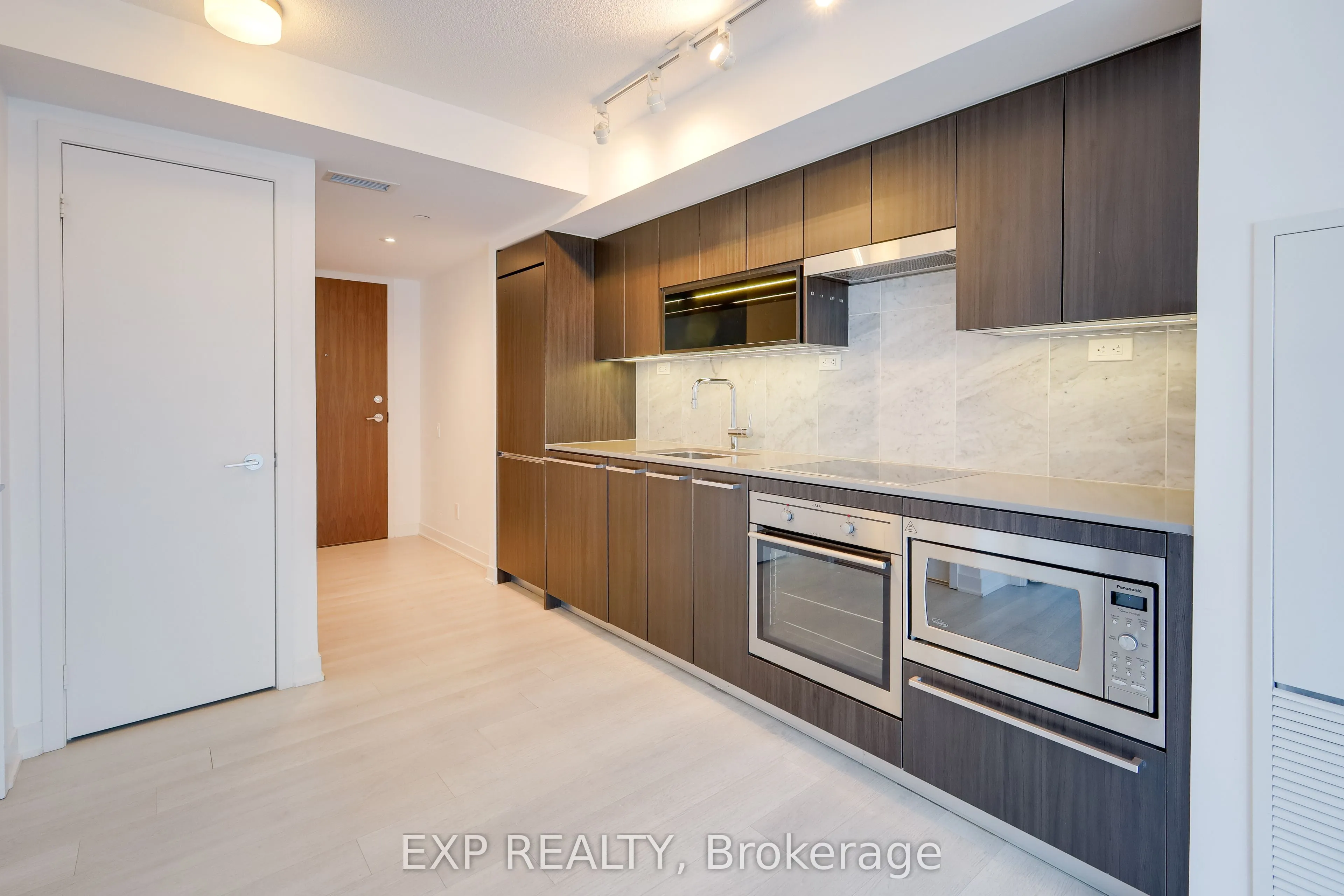 80 Queens Wharf Road #1015