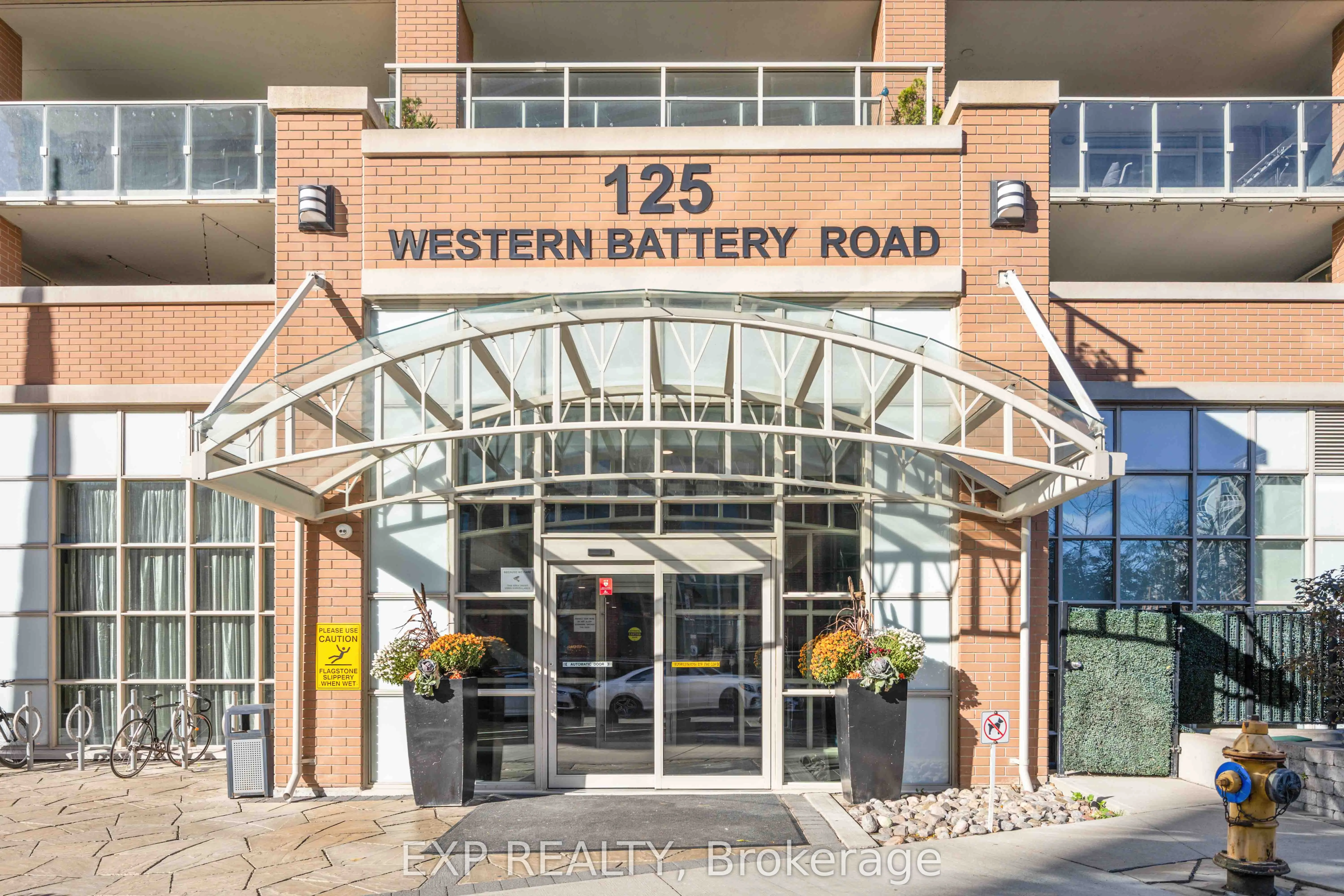 125 Western Battery Road #2512