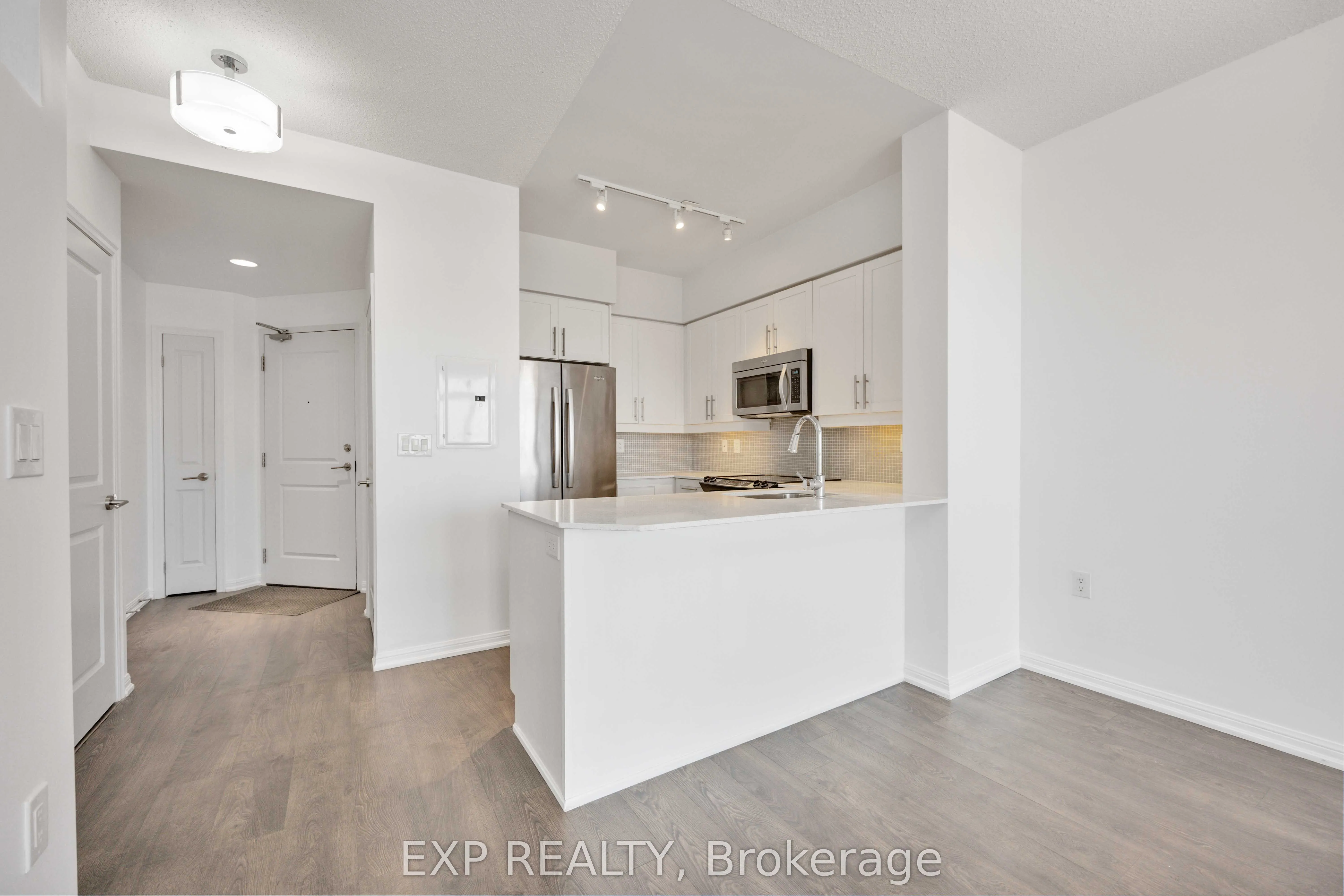 125 Western Battery Road #2512
