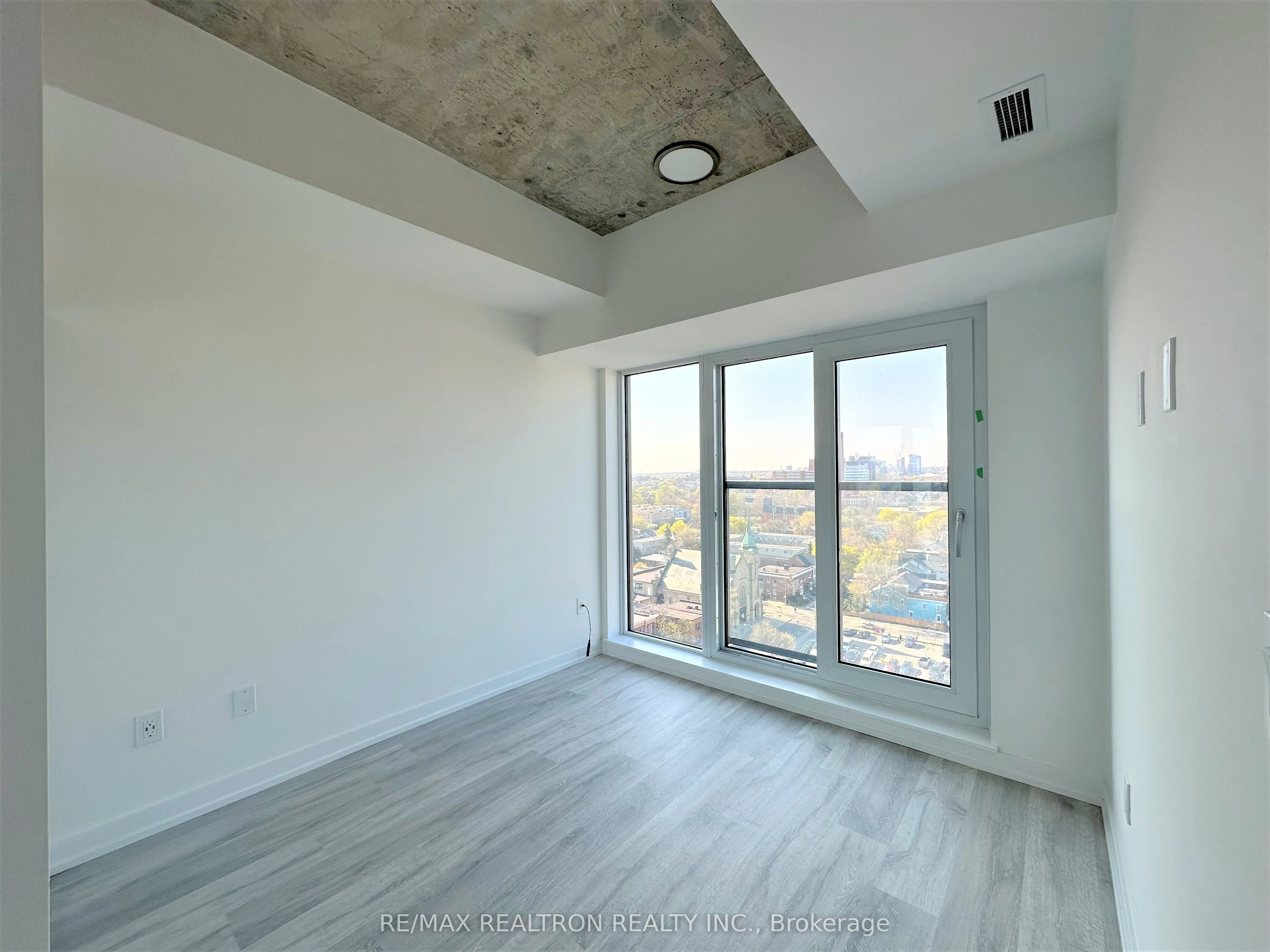 2 Augusta Avenue #Ph08