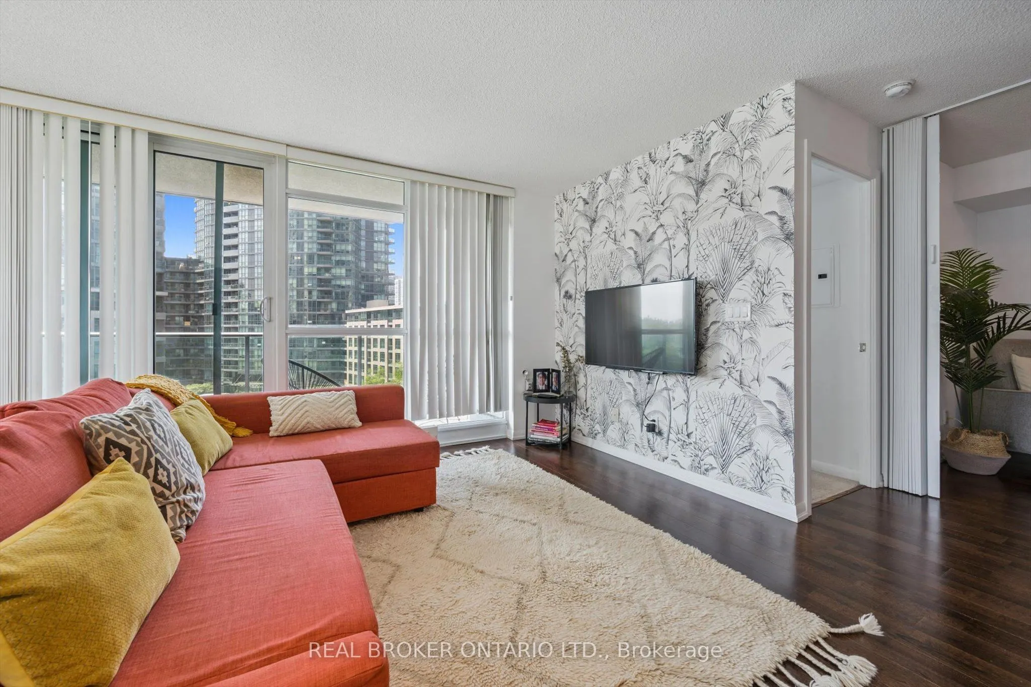 209 Fort York Boulevard #683