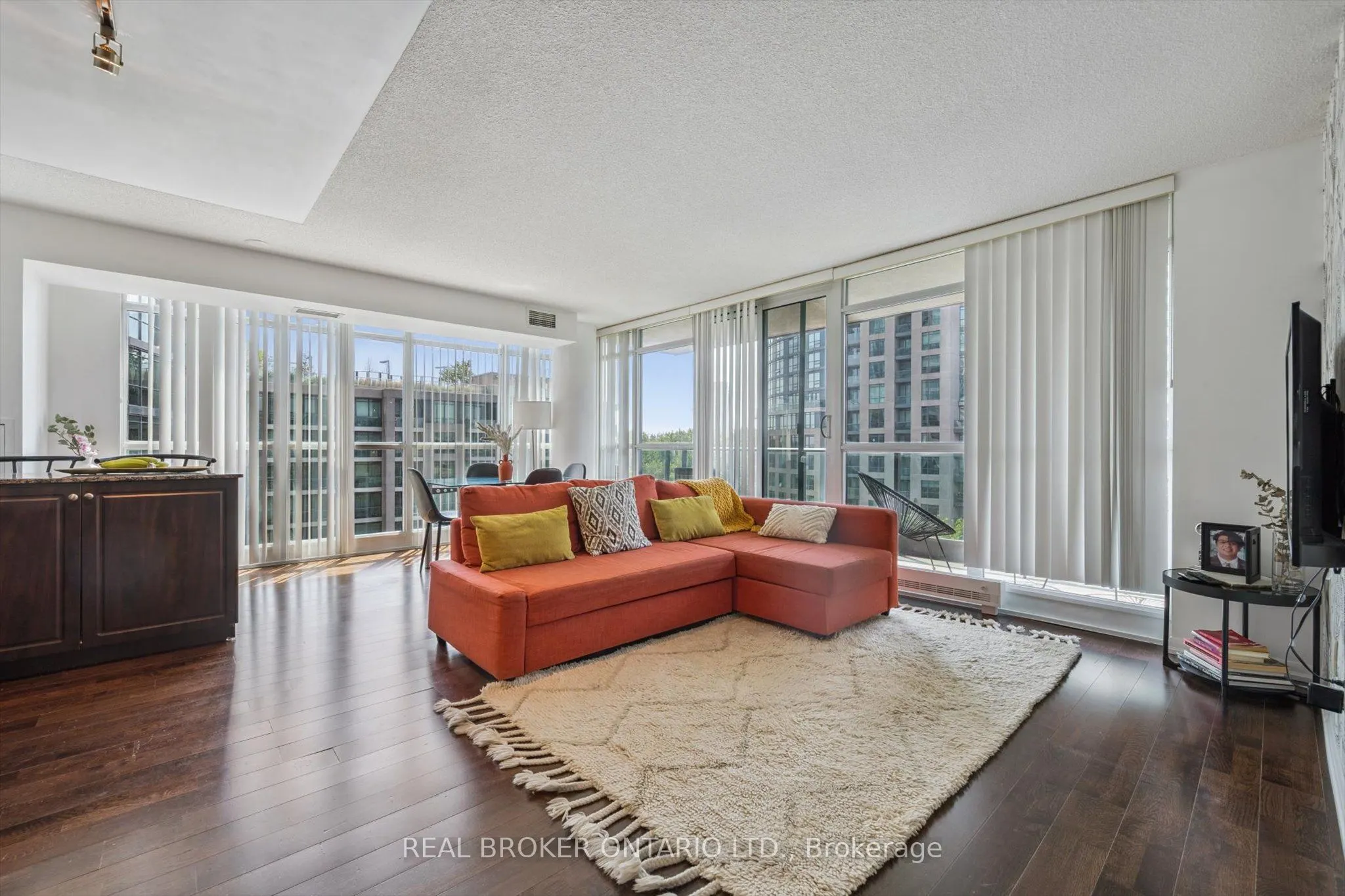 209 Fort York Boulevard #683