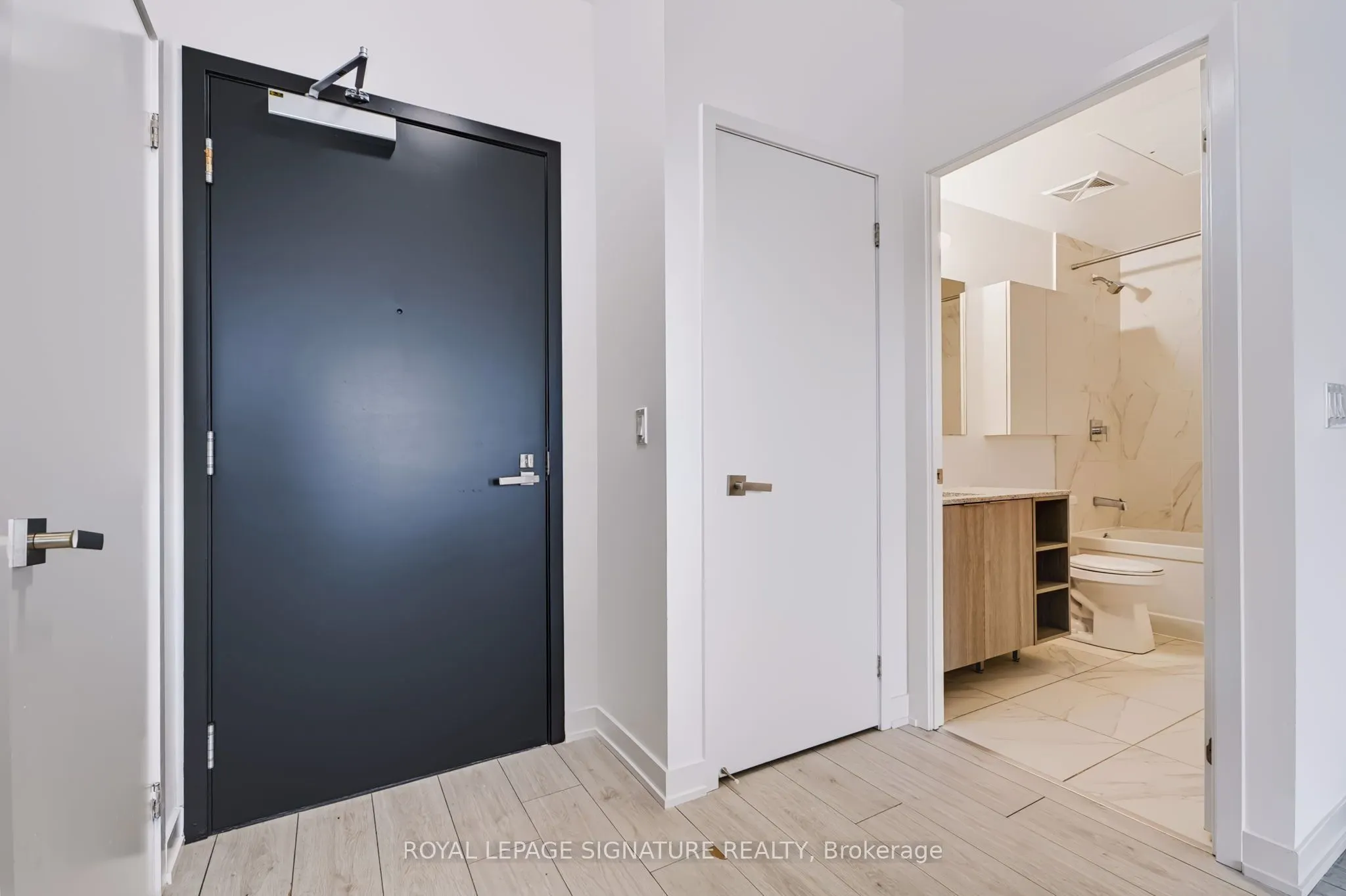 31 Tippett Road #1112