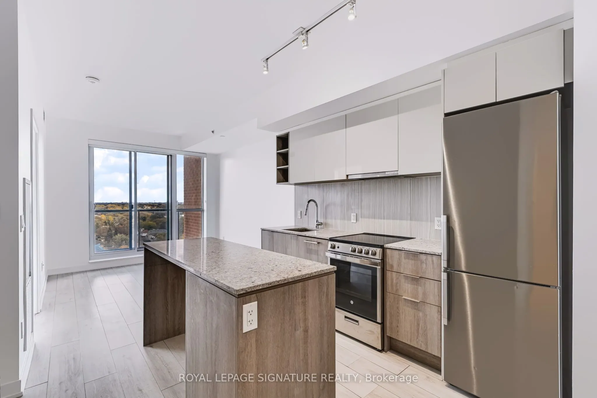 31 Tippett Road #1112