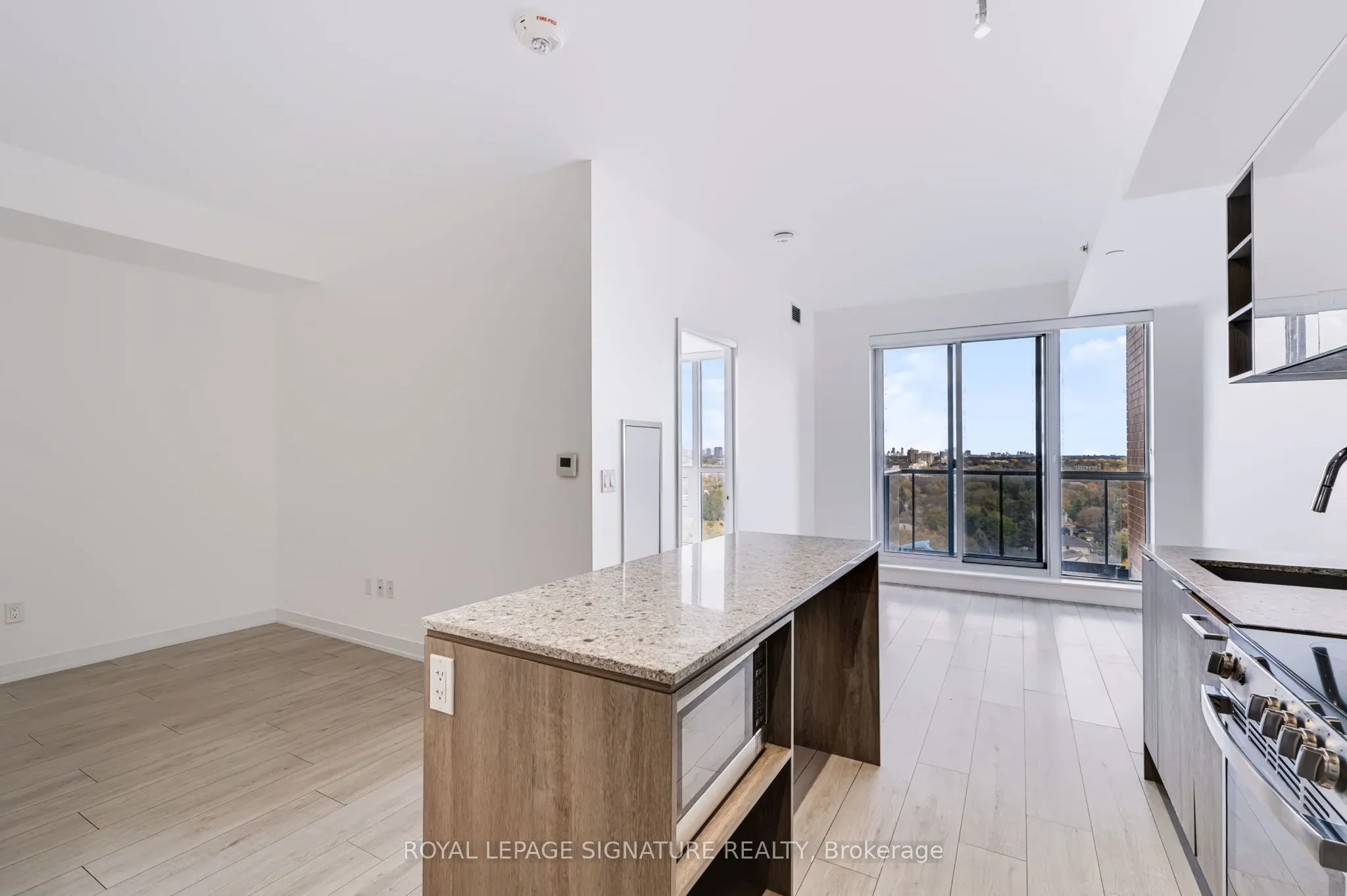 31 Tippett Road #1112