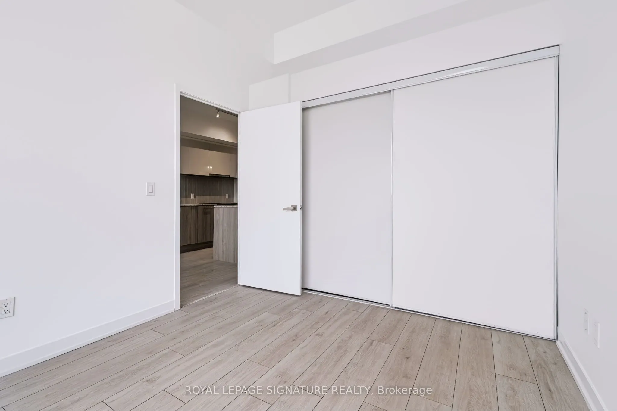 31 Tippett Road #1112