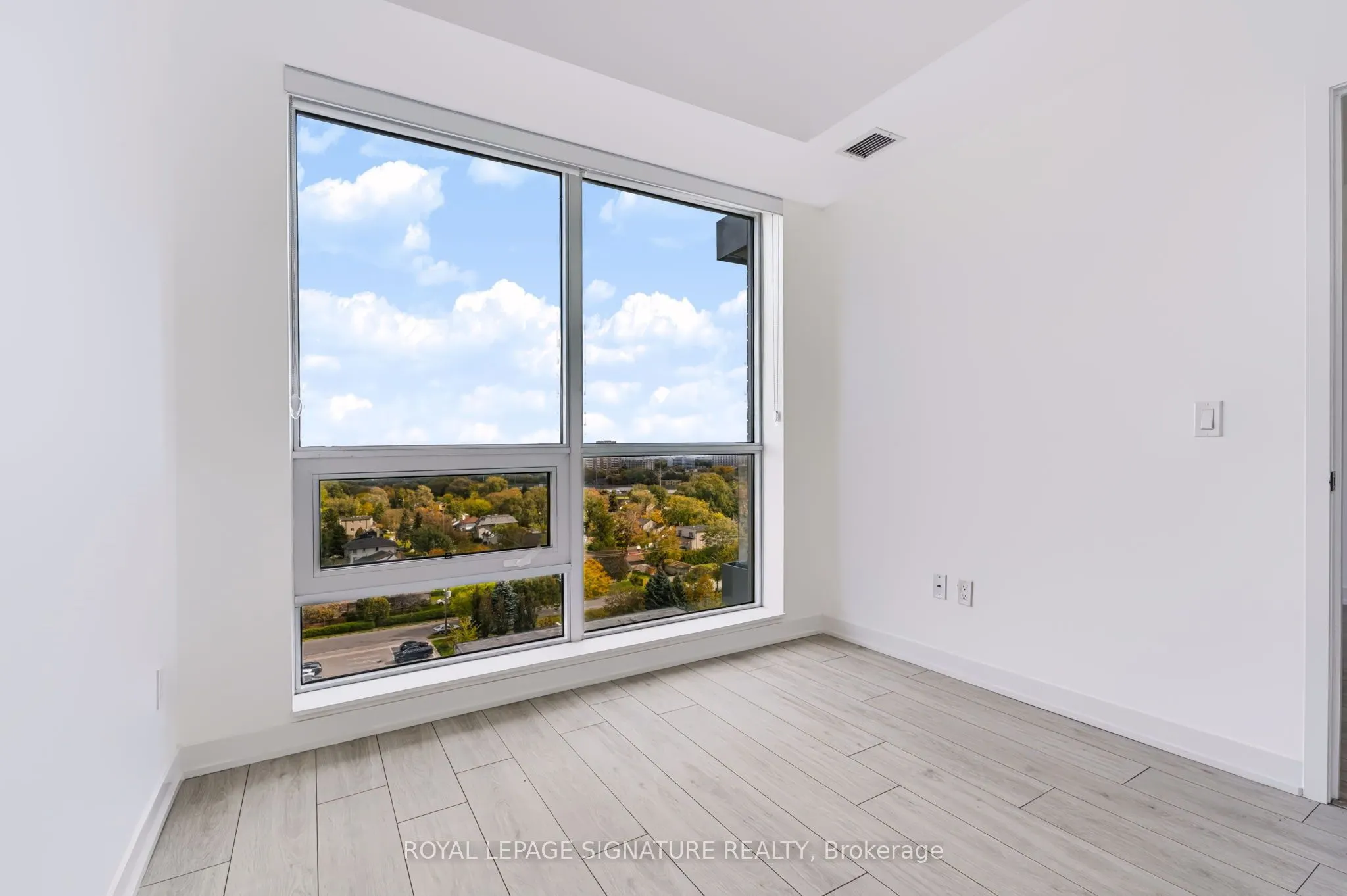 31 Tippett Road #1112