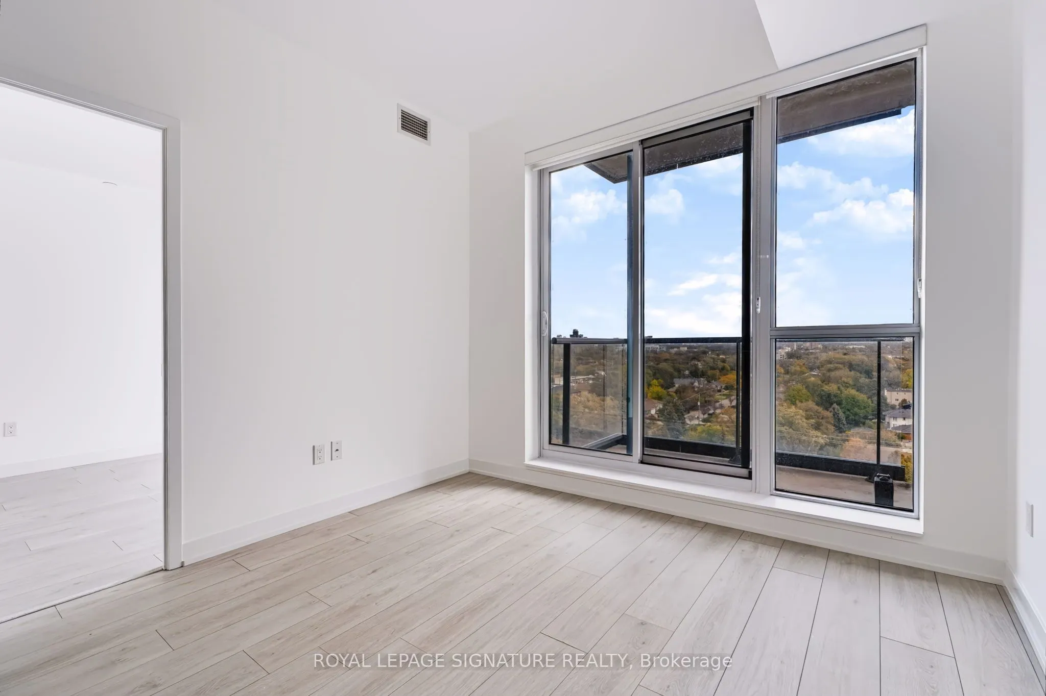31 Tippett Road #1112