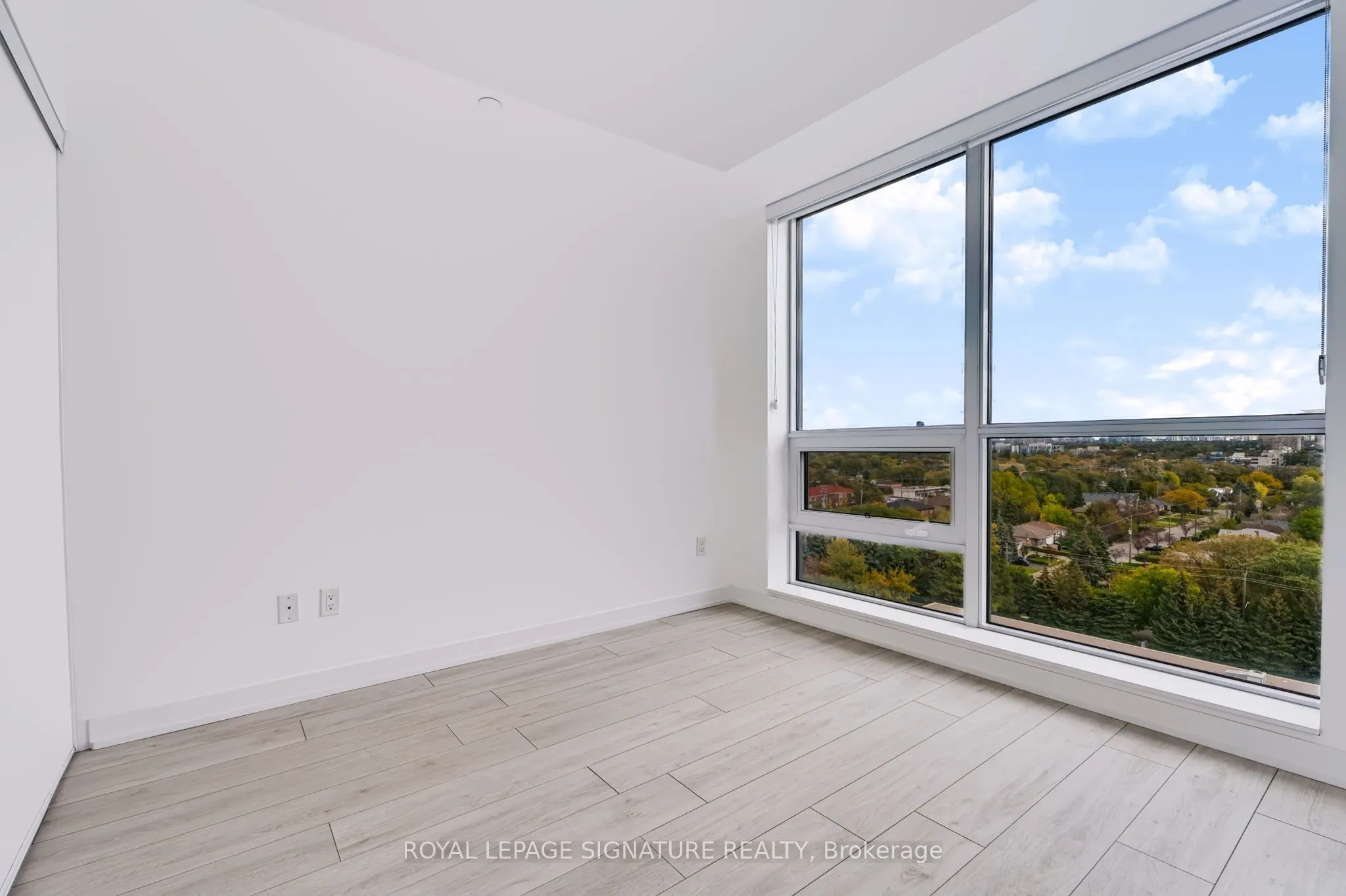 31 Tippett Road #1112