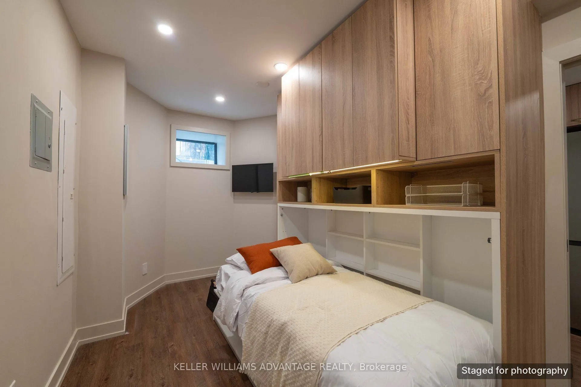 23 Ross Street #B