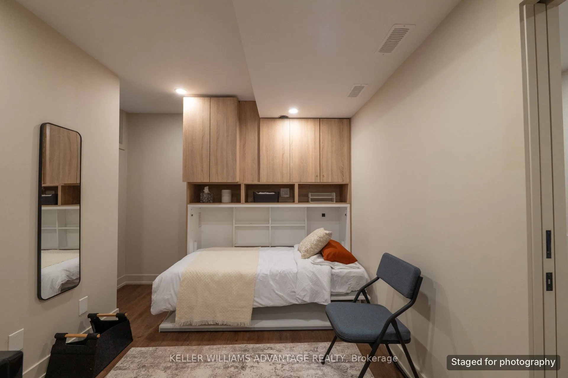 23 Ross Street #B