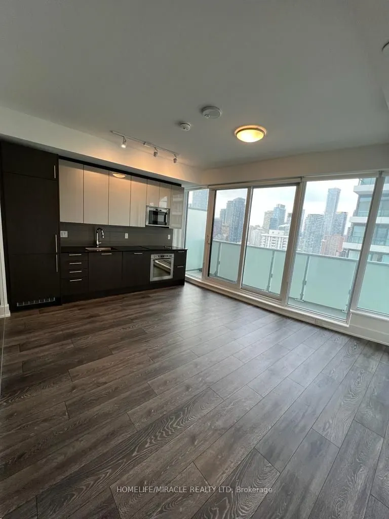 403 Church Street #2807