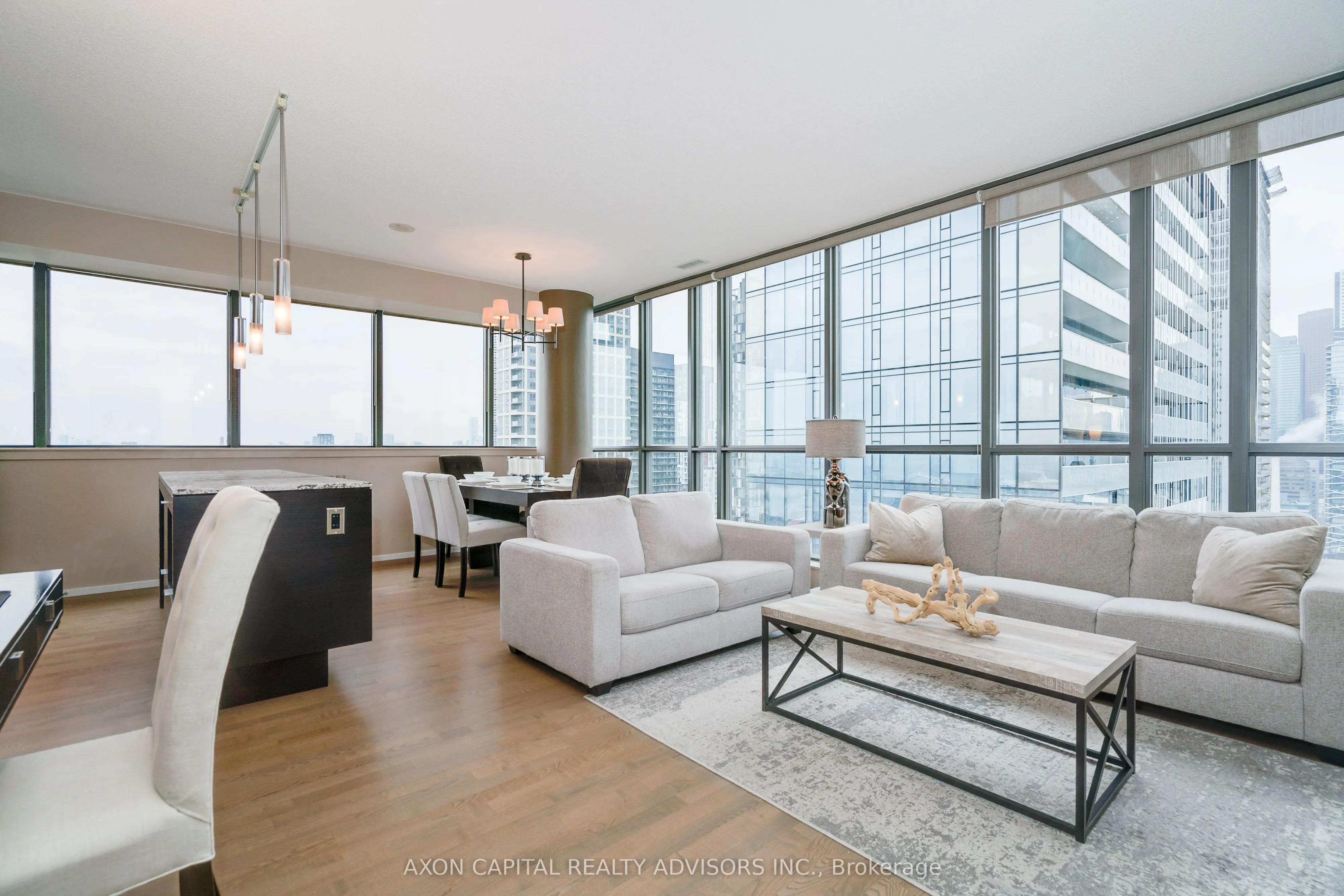 8 Charlotte Street #2603