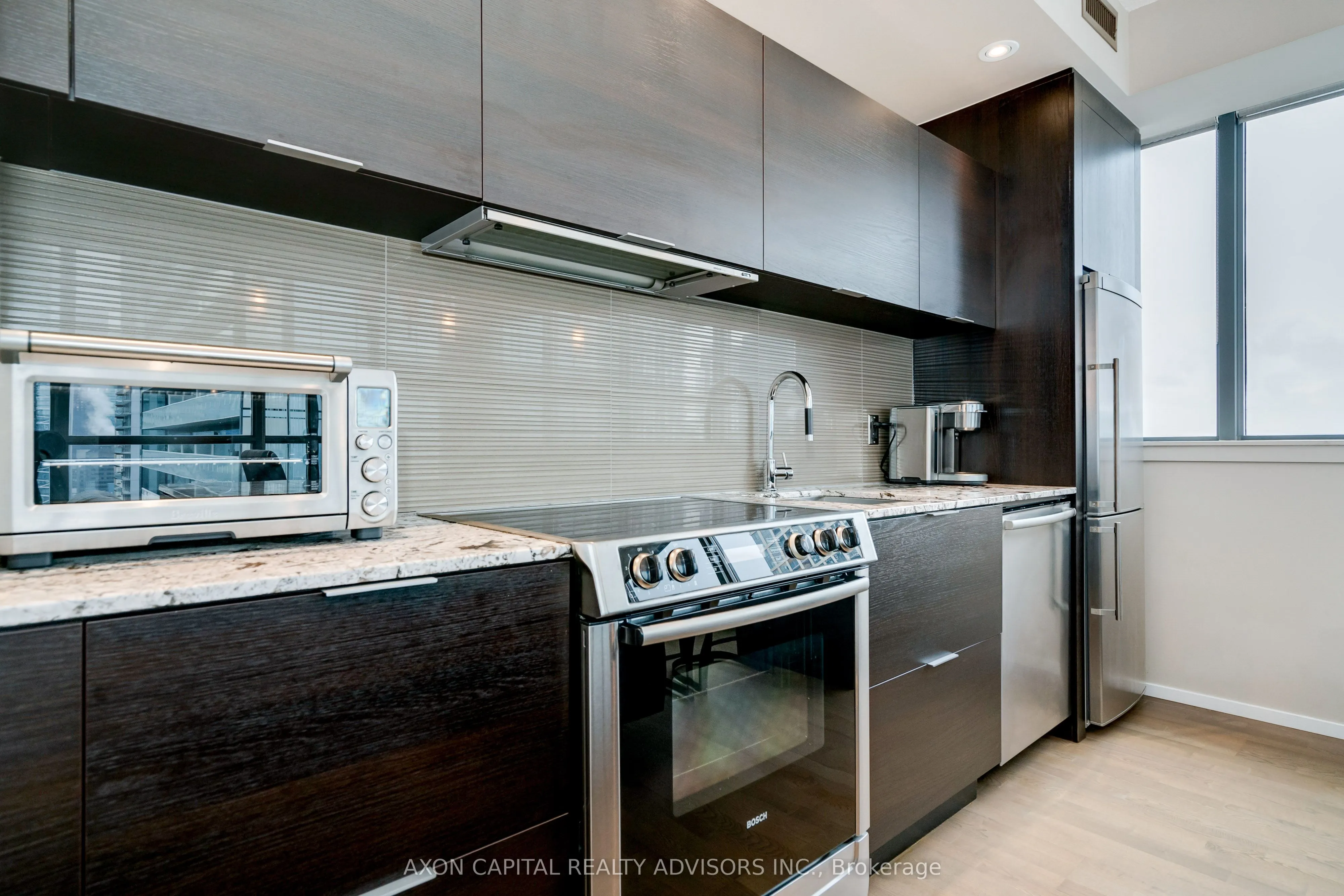 8 Charlotte Street #2603