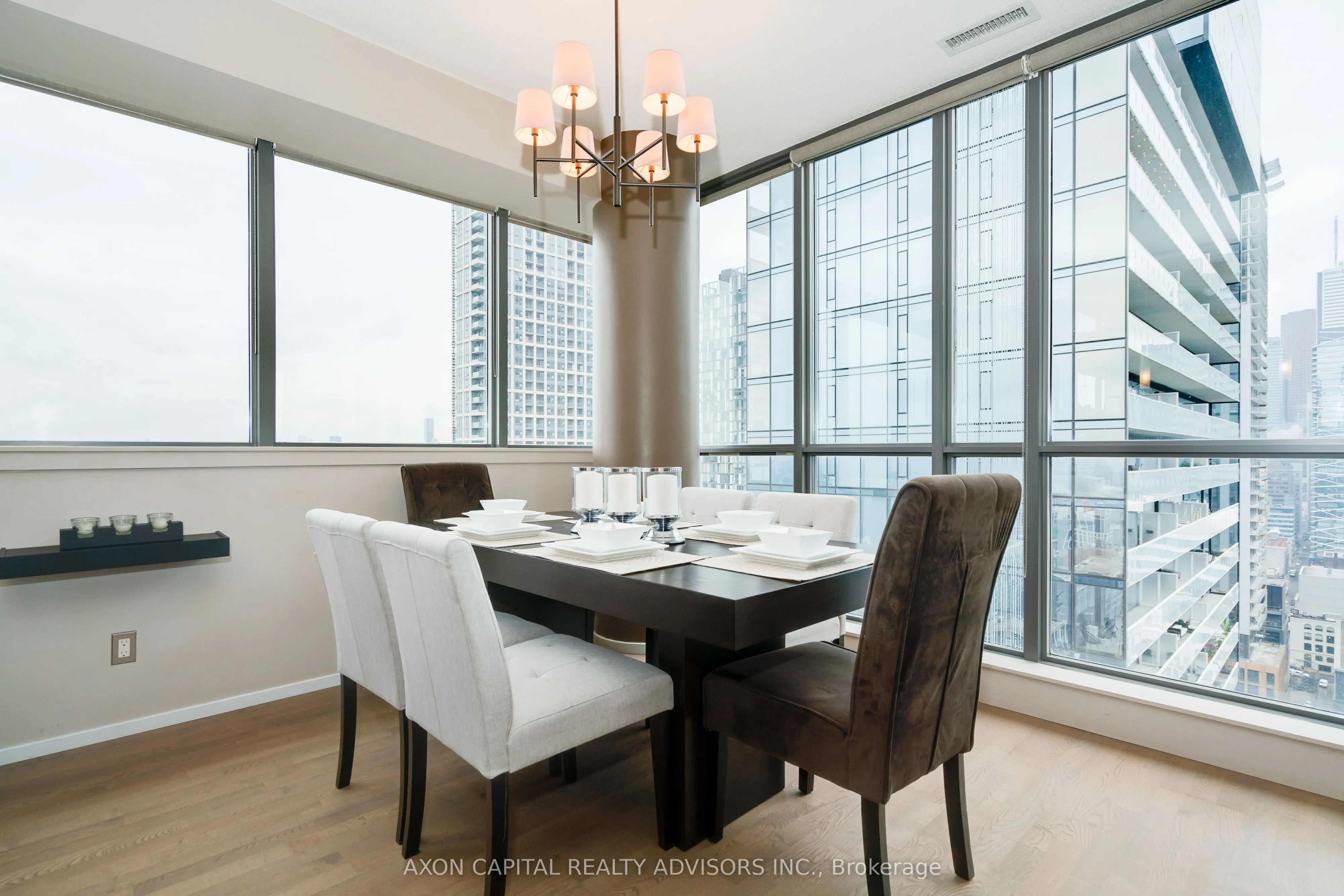 8 Charlotte Street #2603