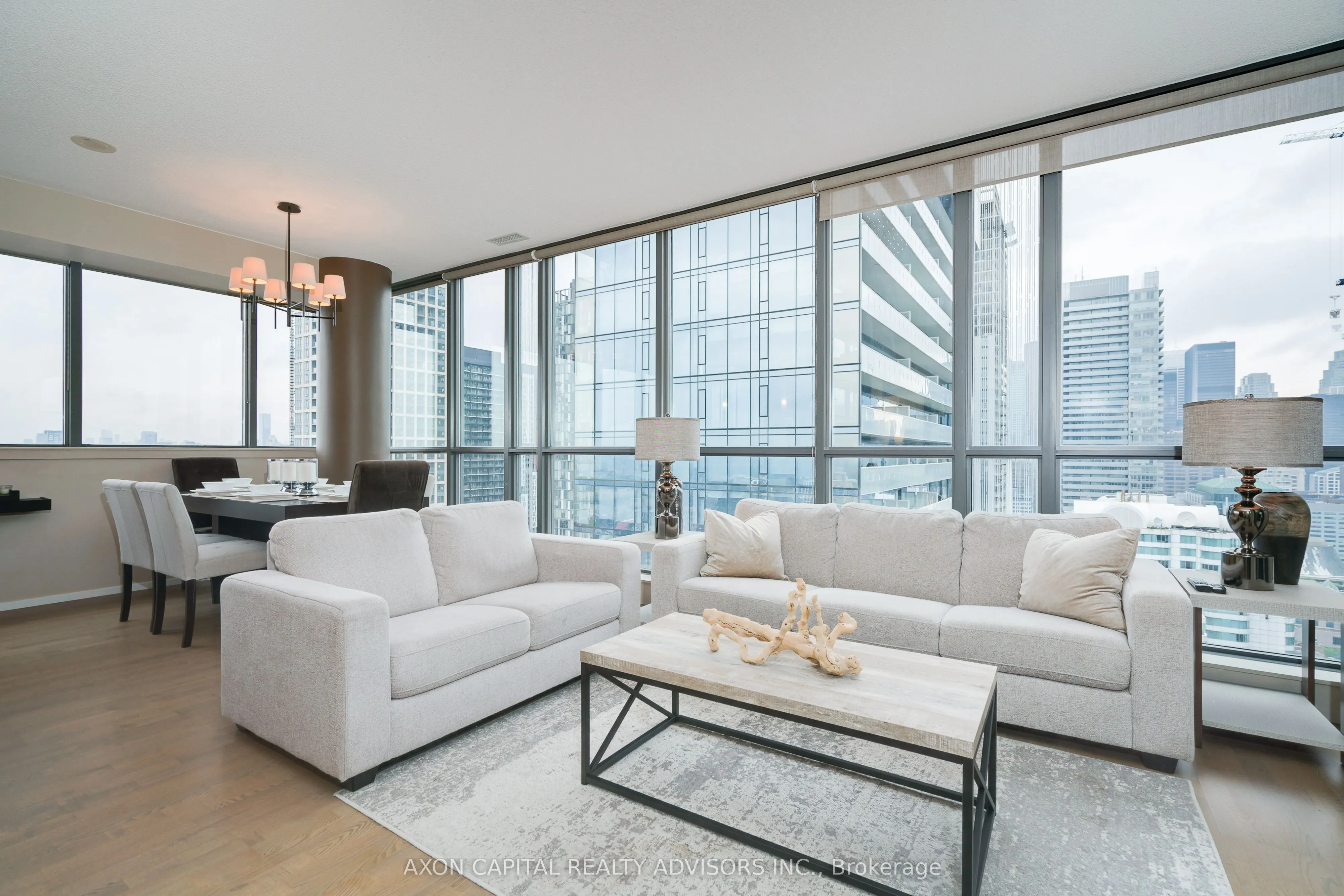 8 Charlotte Street #2603