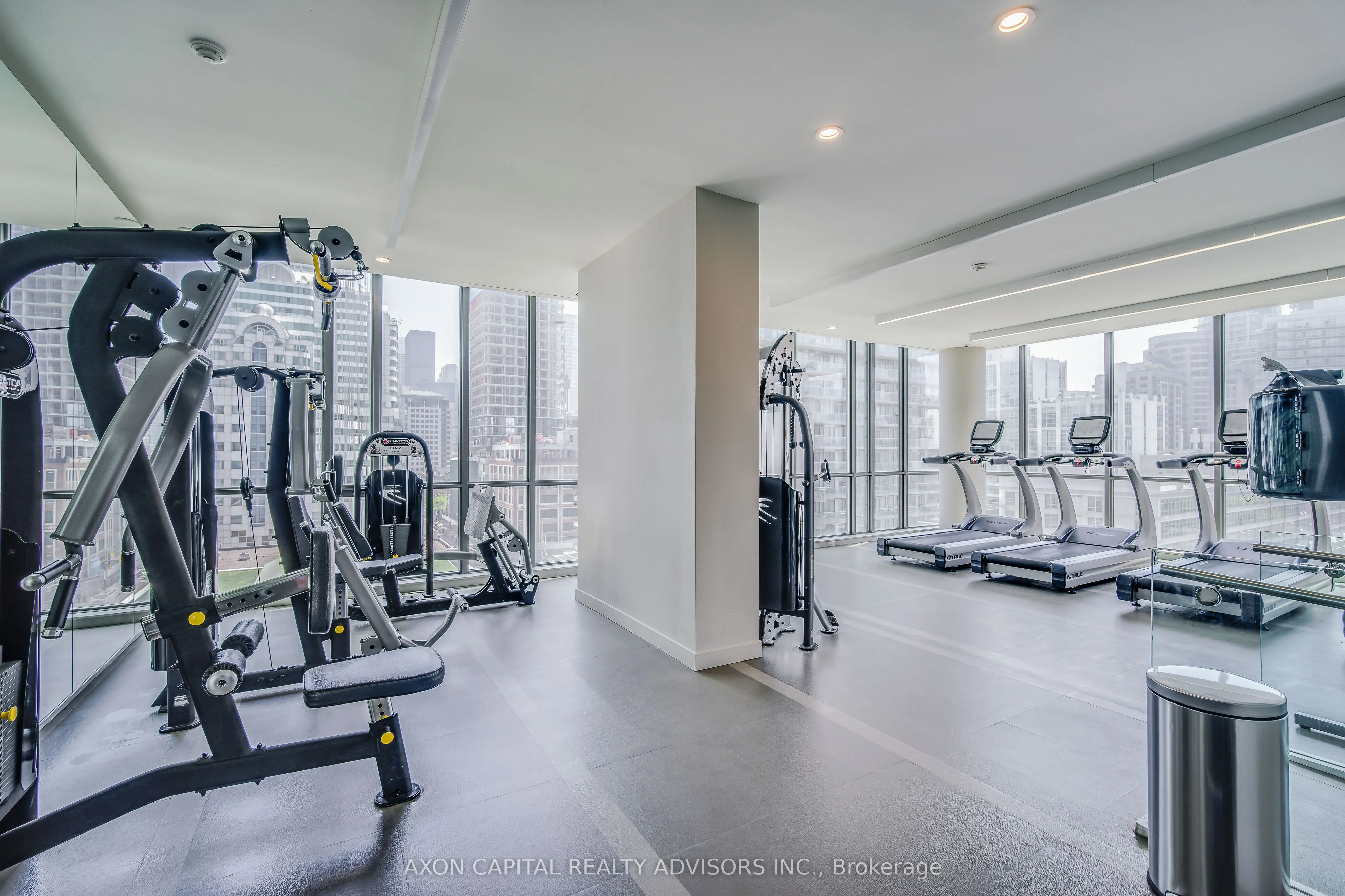 8 Charlotte Street #2603